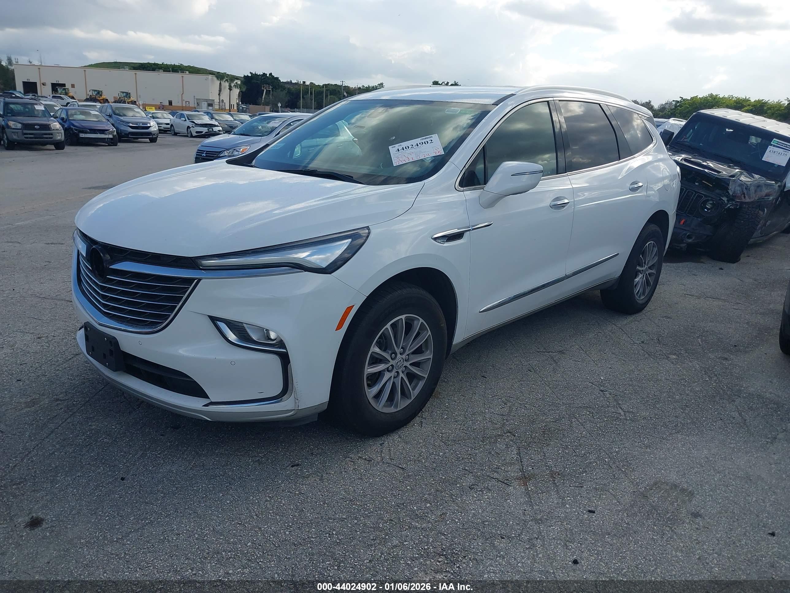 BUICK ENCLAVE image 2