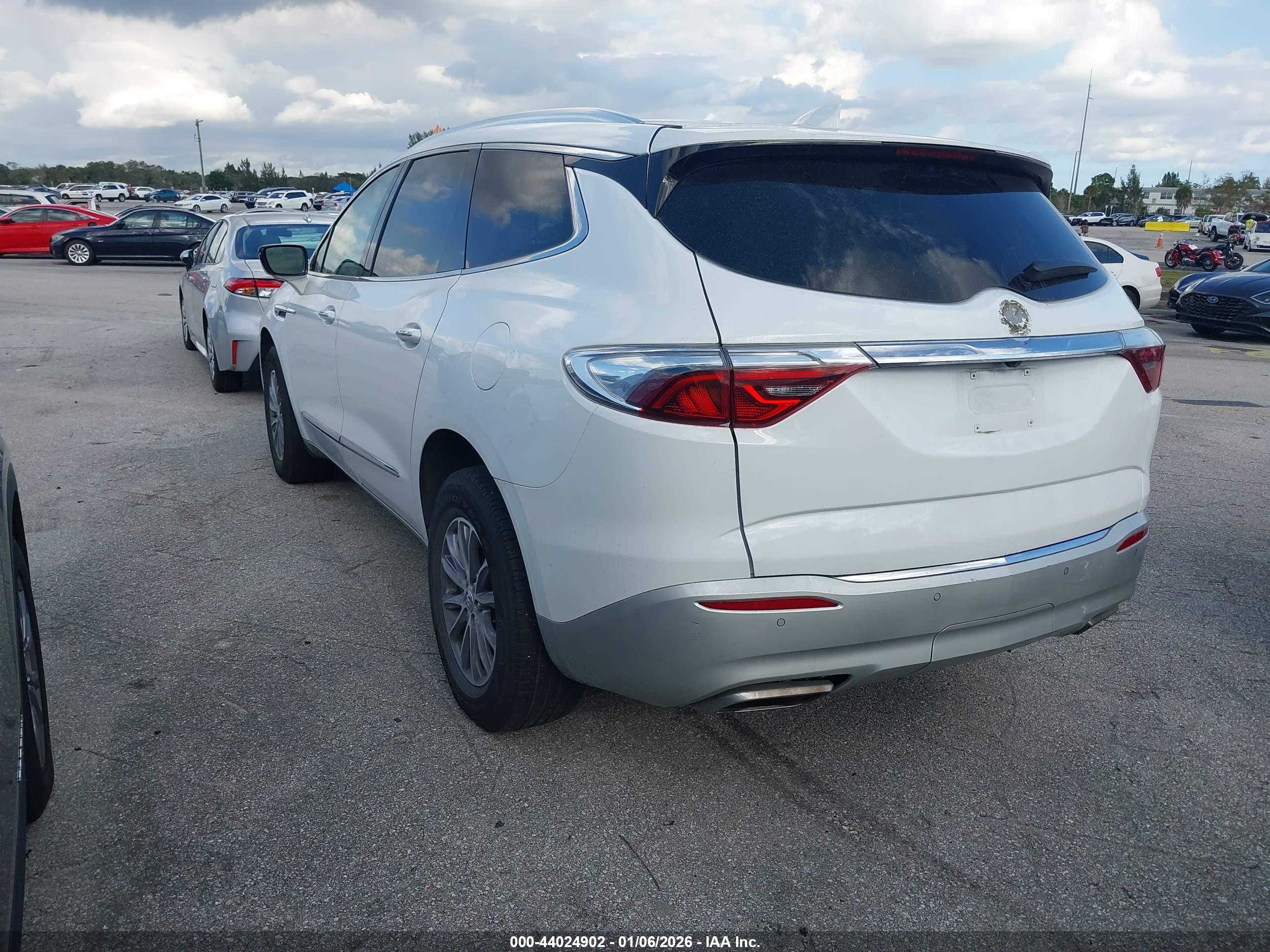 BUICK ENCLAVE image 3