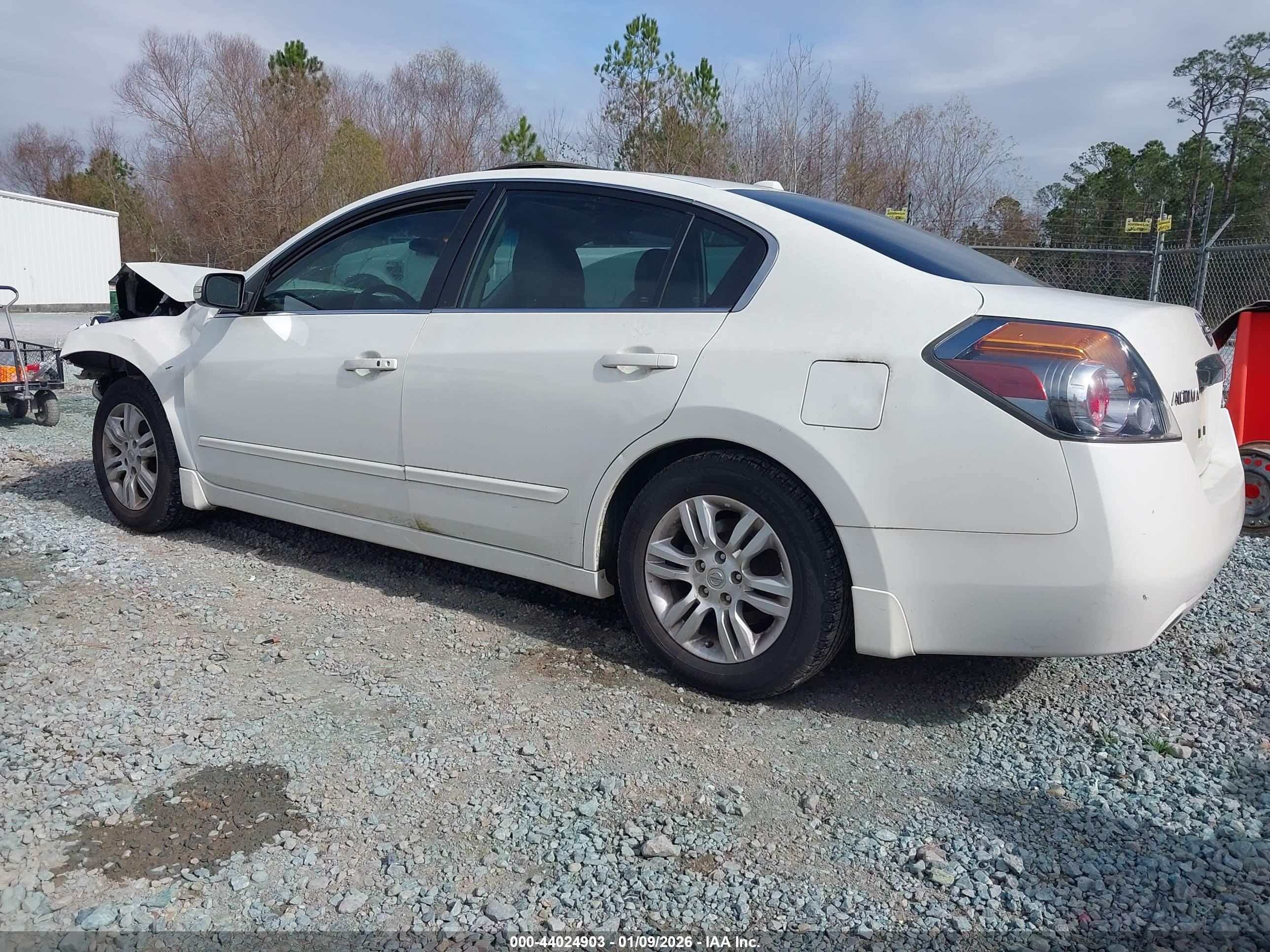 NISSAN ALTIMA image 3