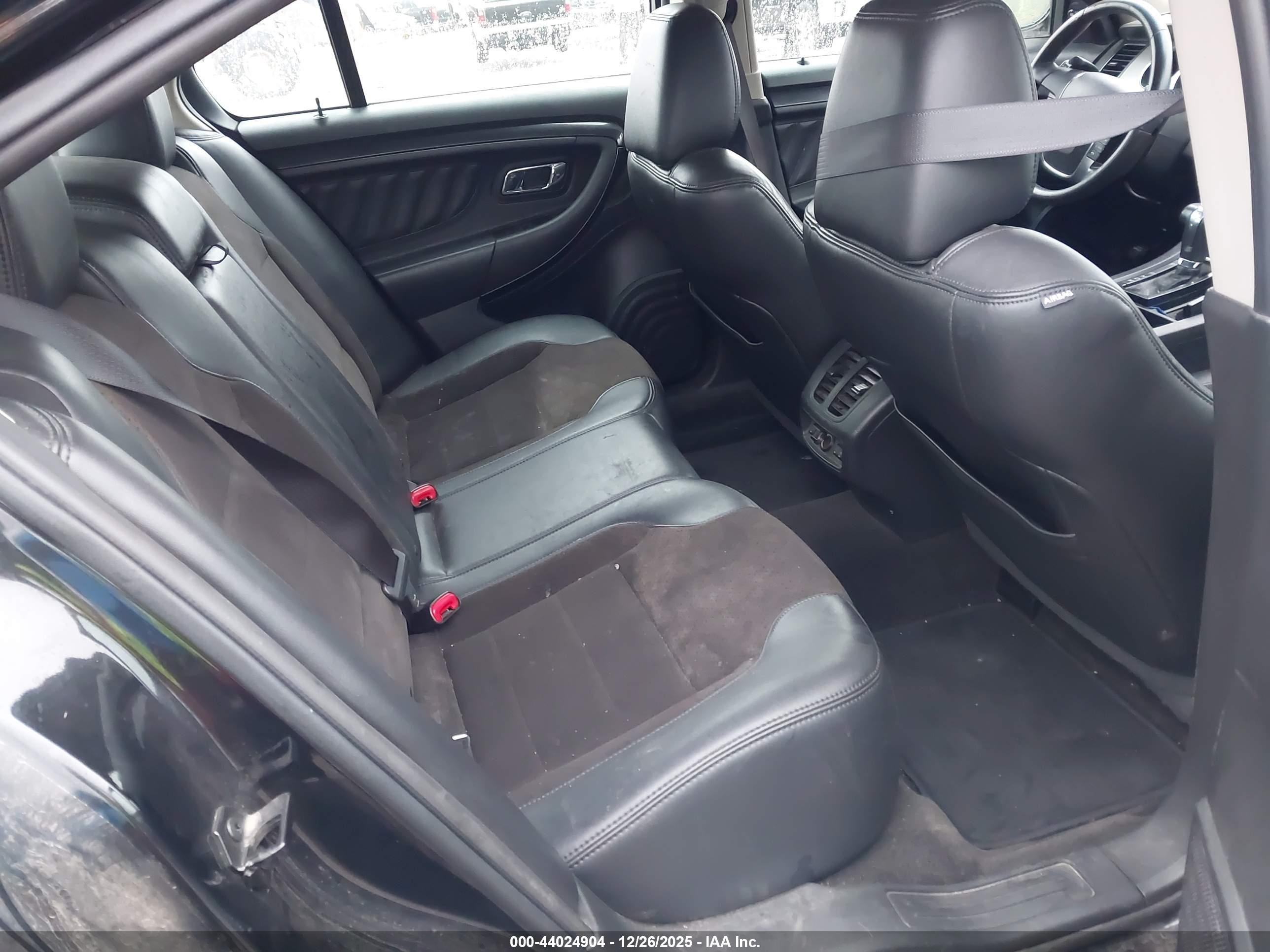 FORD TAURUS image 8