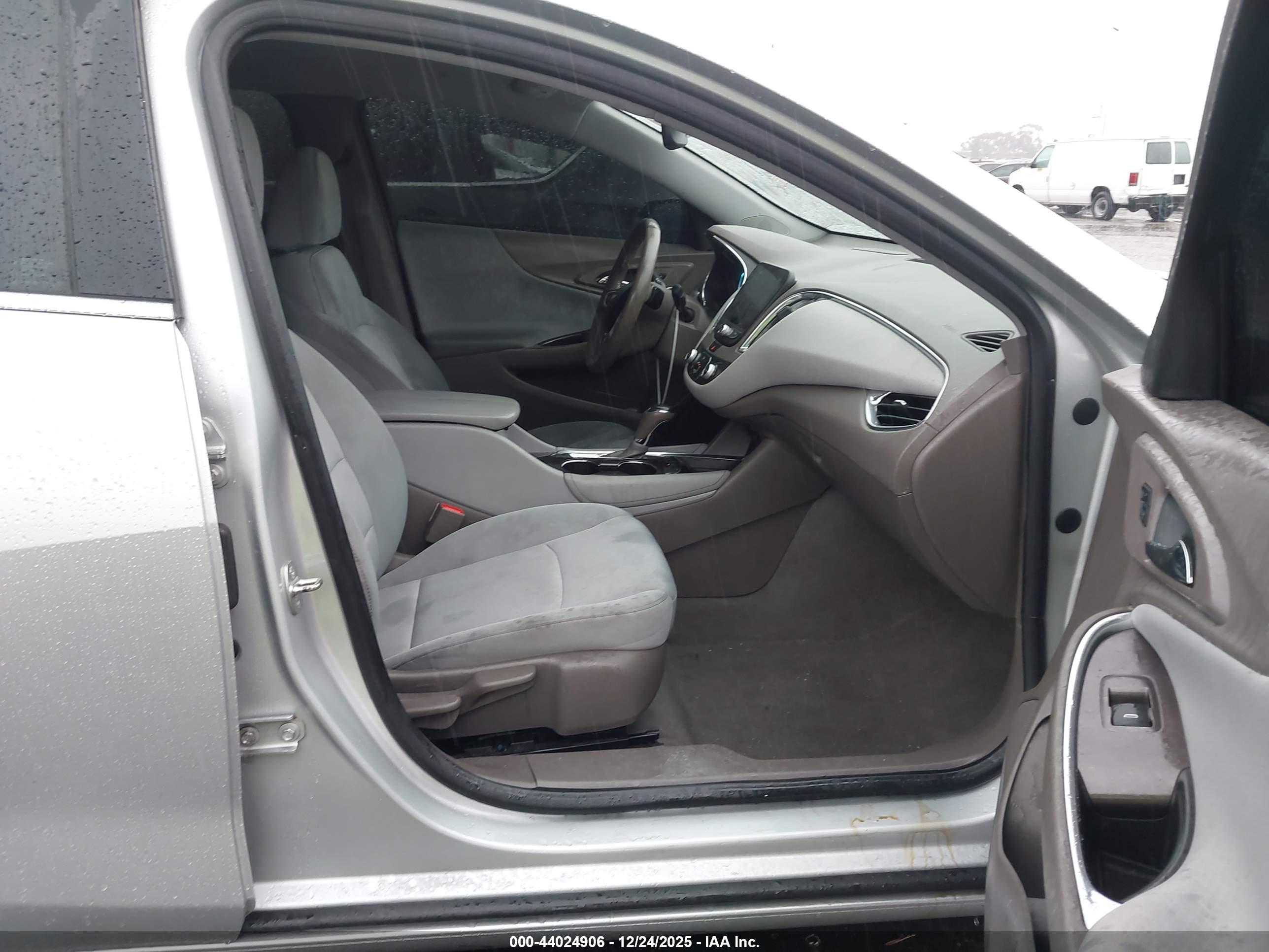 CHEVROLET MALIBU image 5