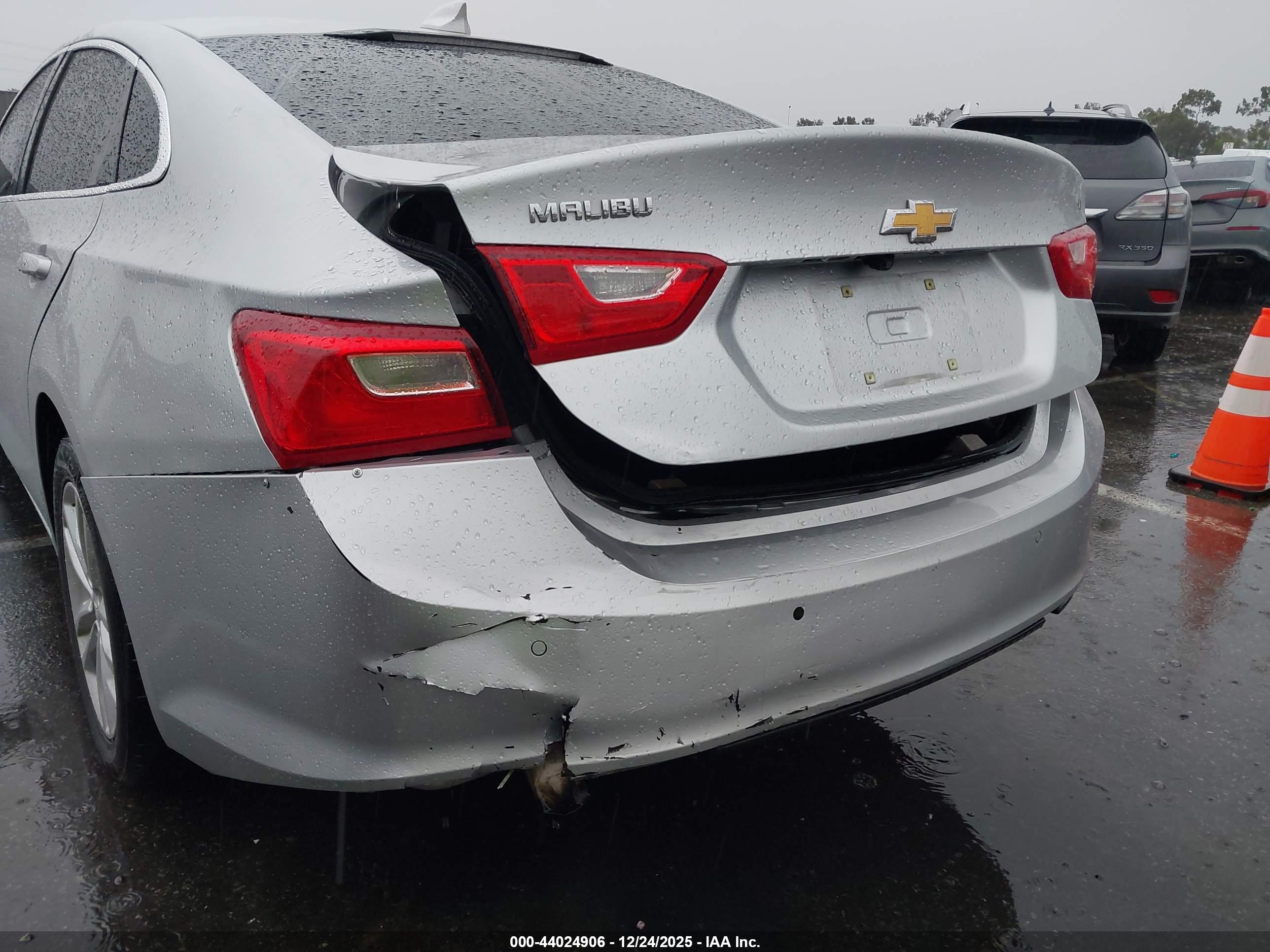 CHEVROLET MALIBU image 6