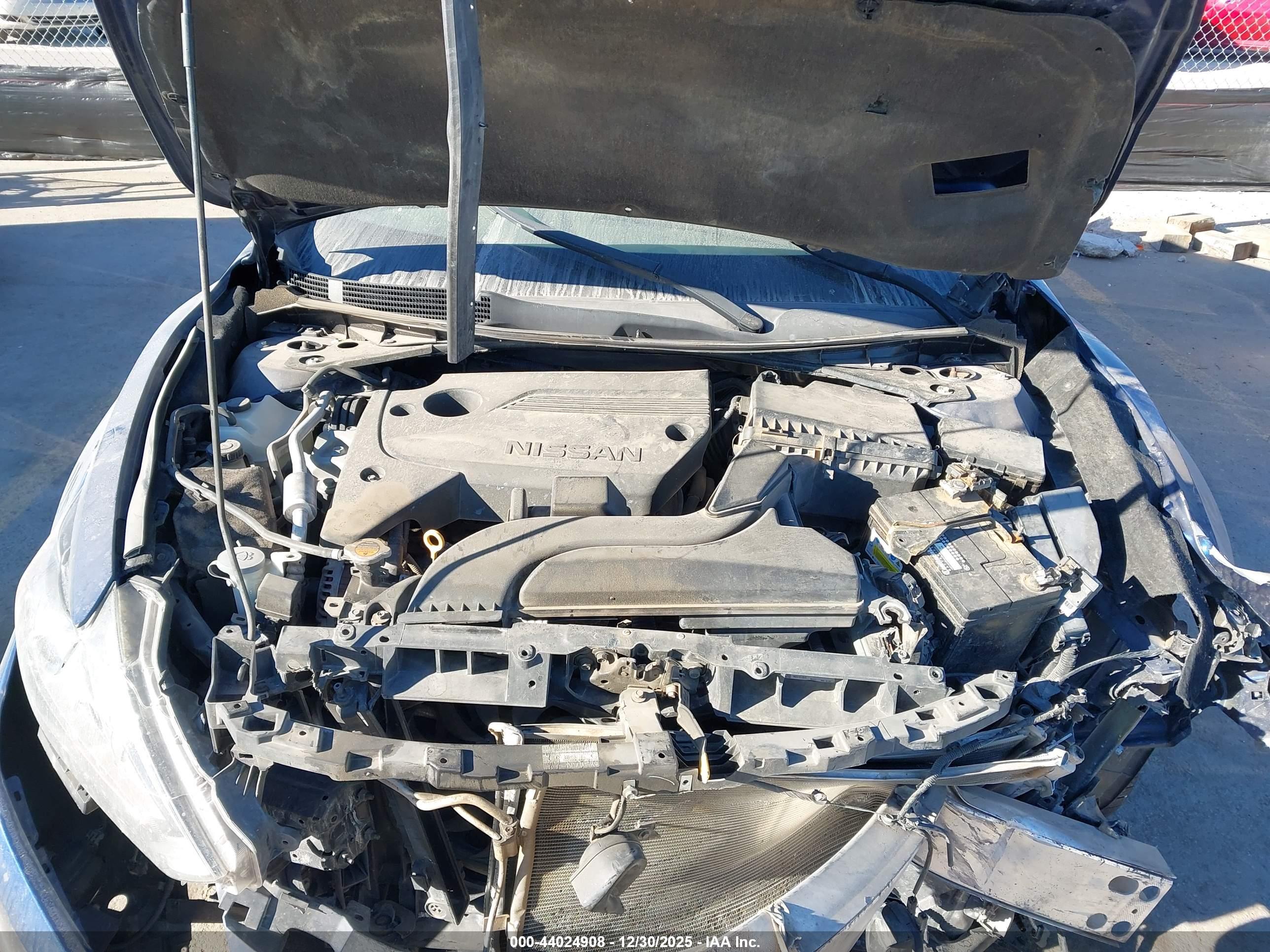 NISSAN ALTIMA image 10