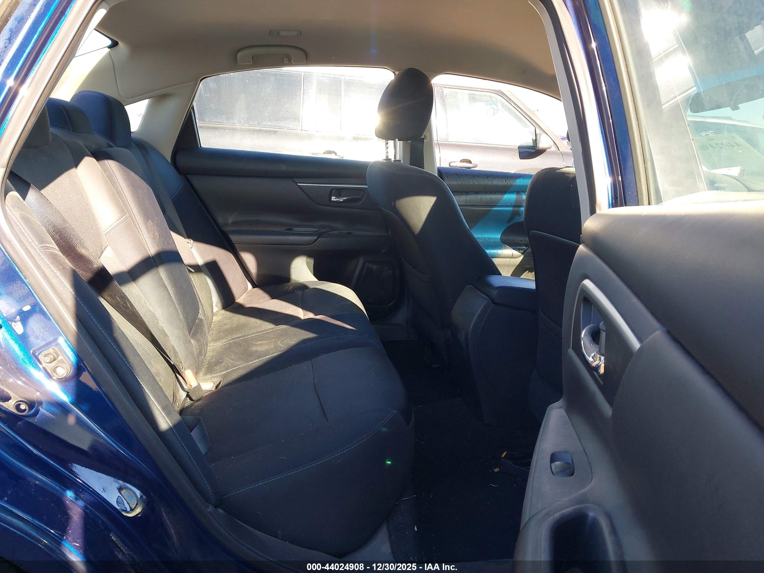 NISSAN ALTIMA image 8
