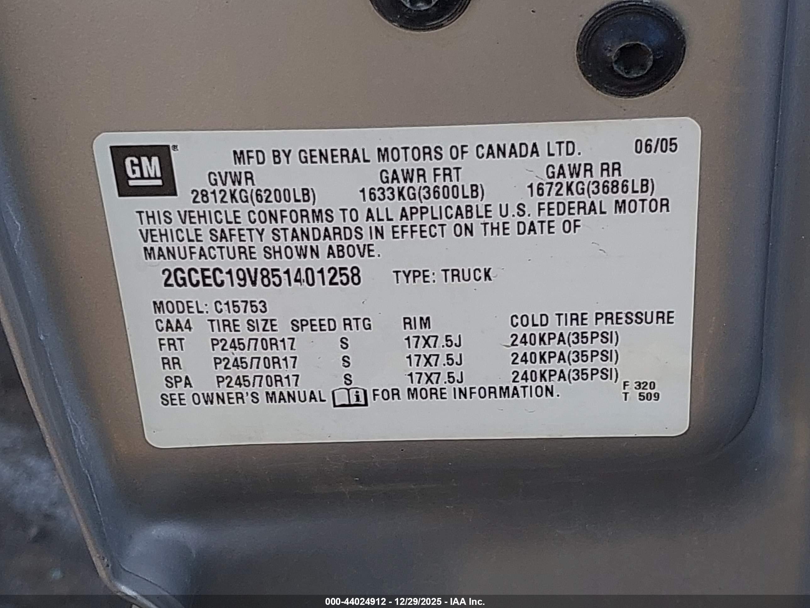 CHEVROLET SILVERADO image 9