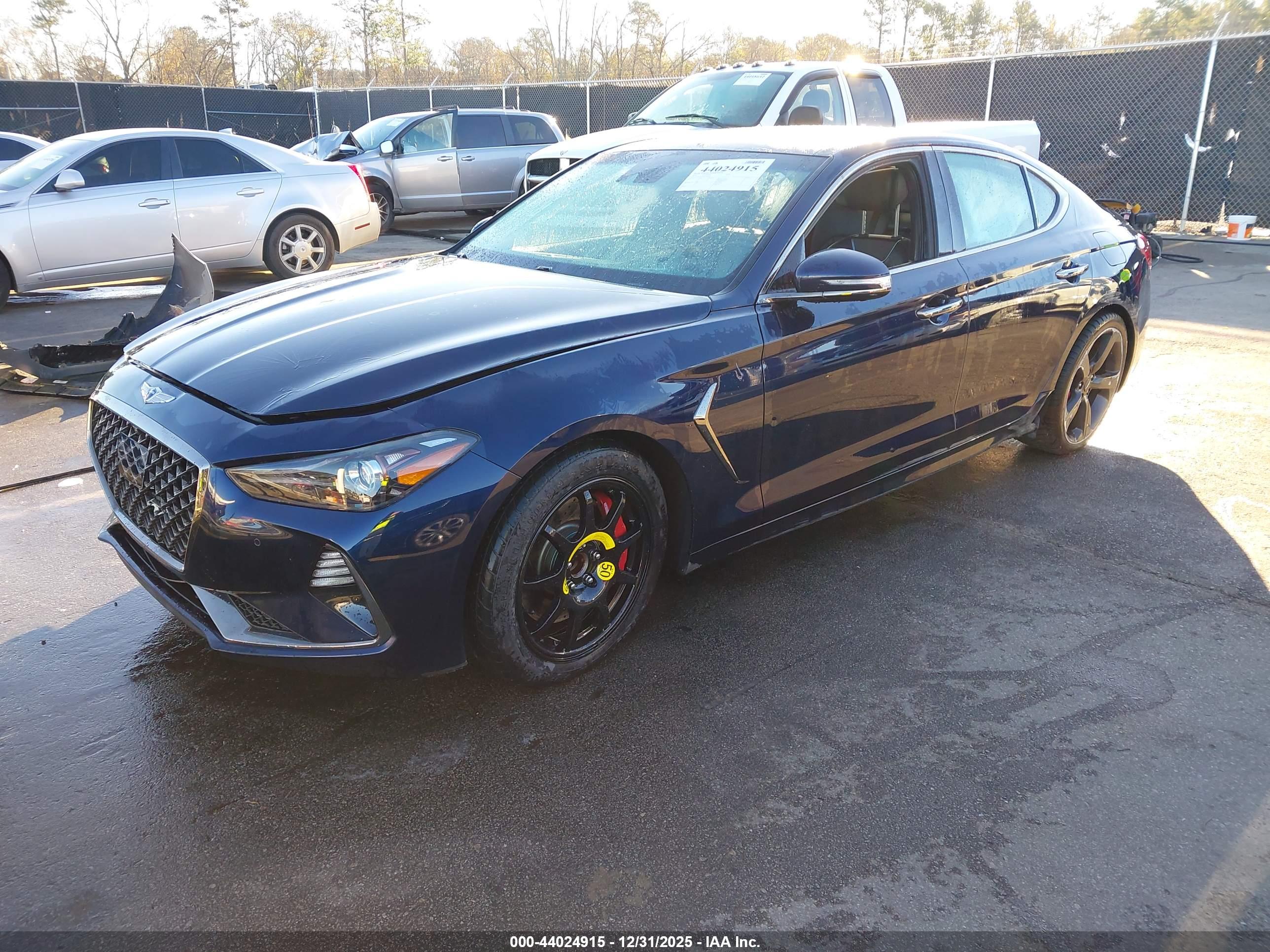 GENESIS G70 image 2