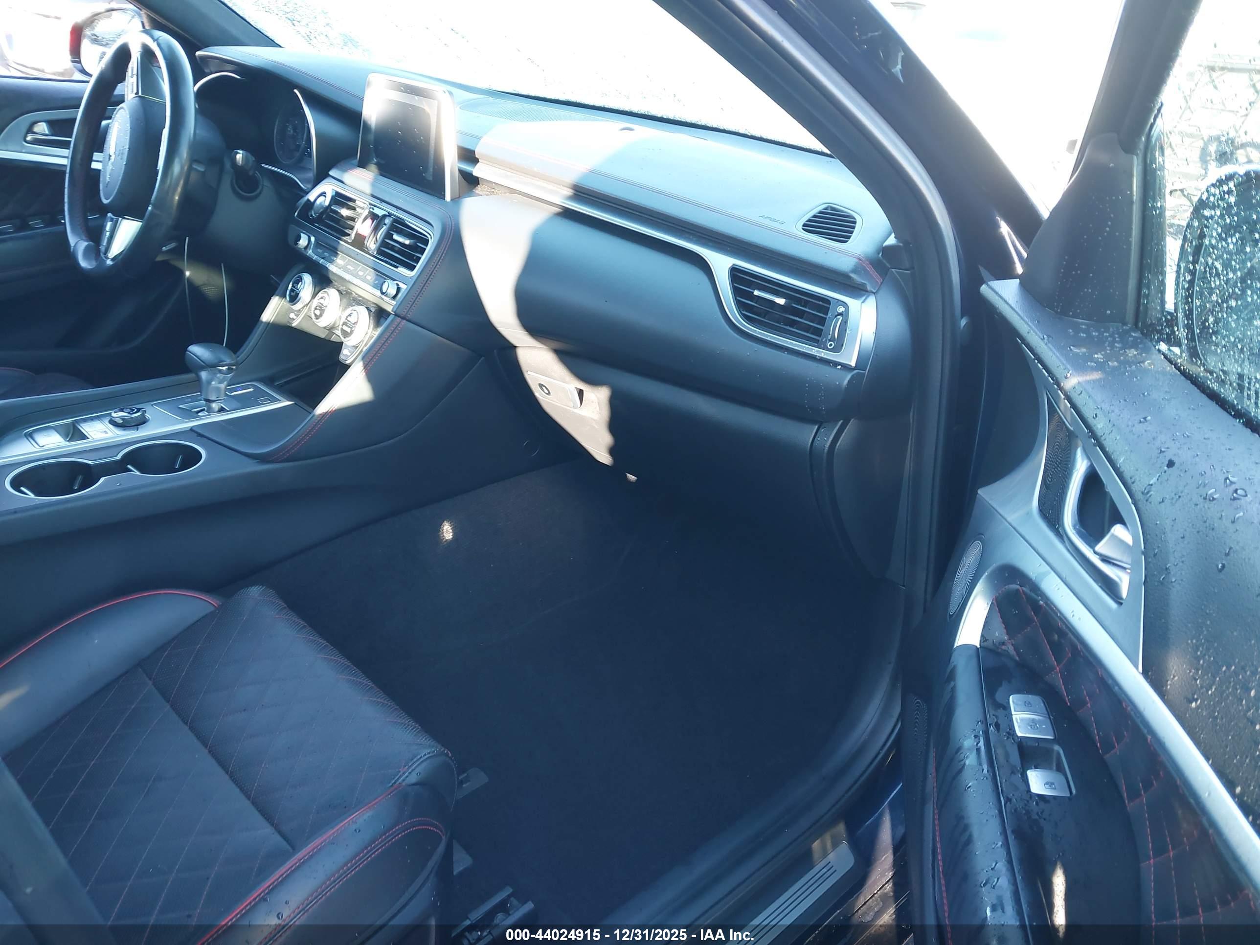 GENESIS G70 image 5