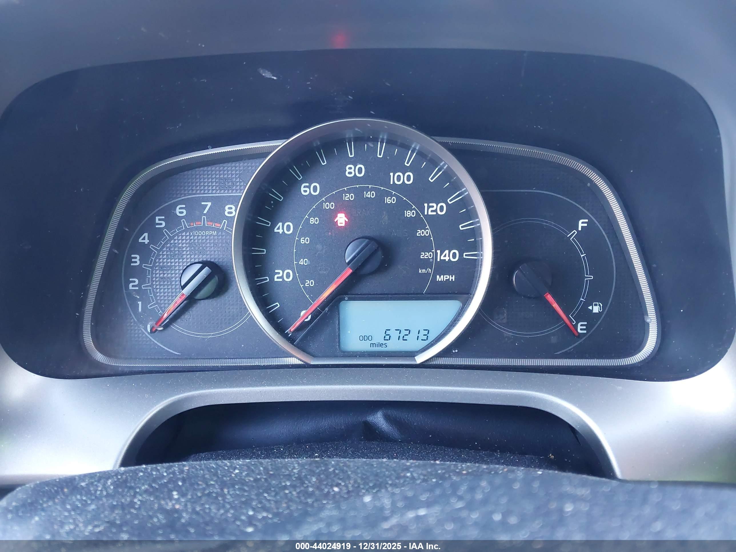 TOYOTA RAV4 image 7