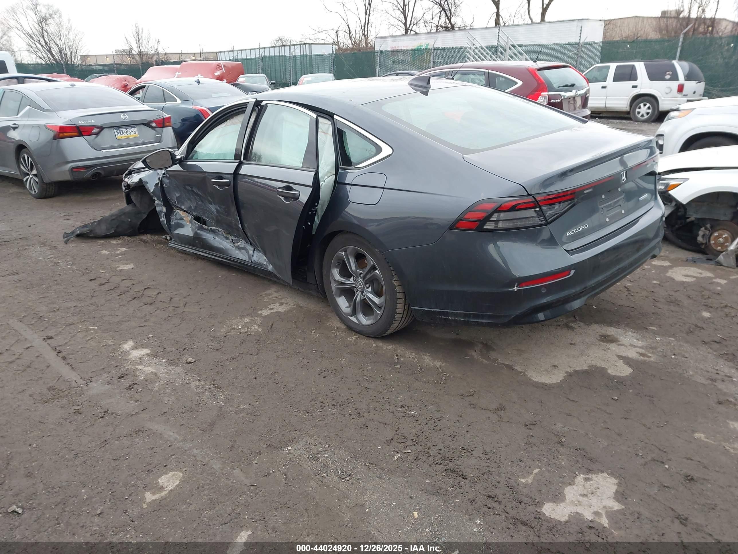 HONDA ACCORD image 3