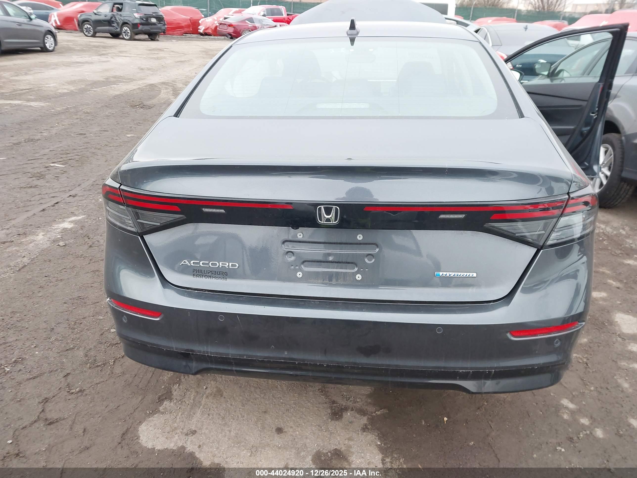 HONDA ACCORD image 6