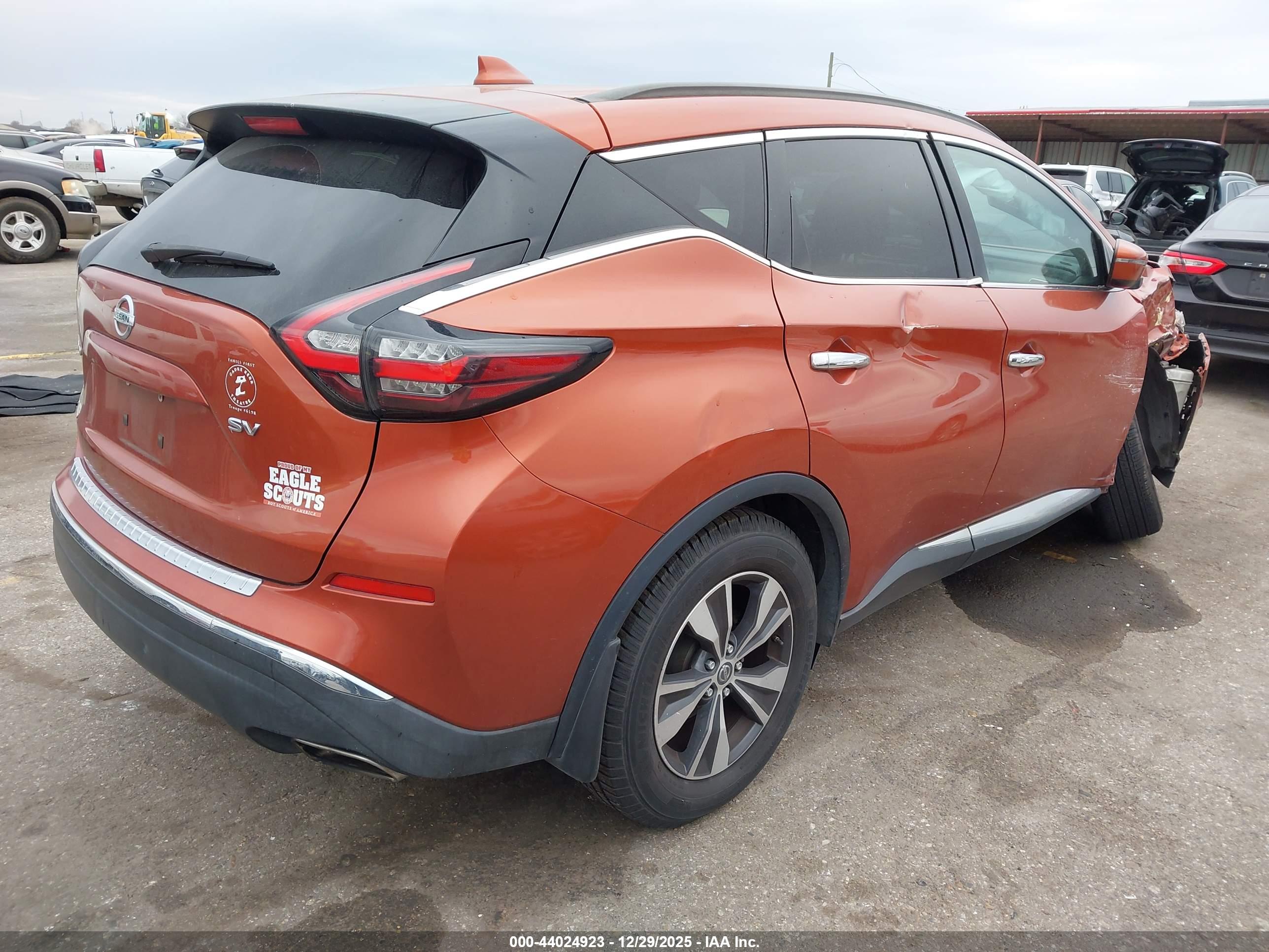 NISSAN MURANO image 4