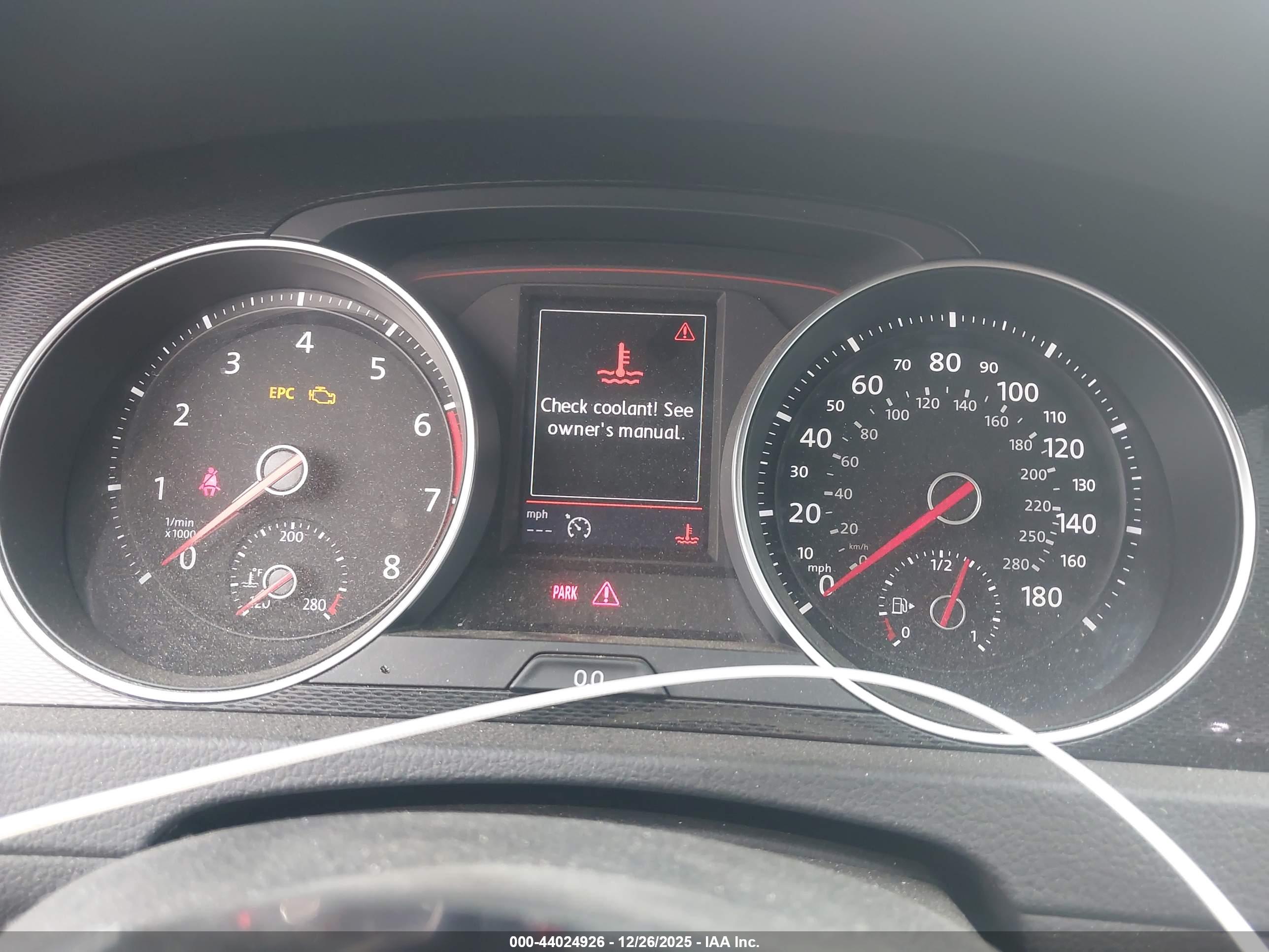 VOLKSWAGEN GOLF image 7