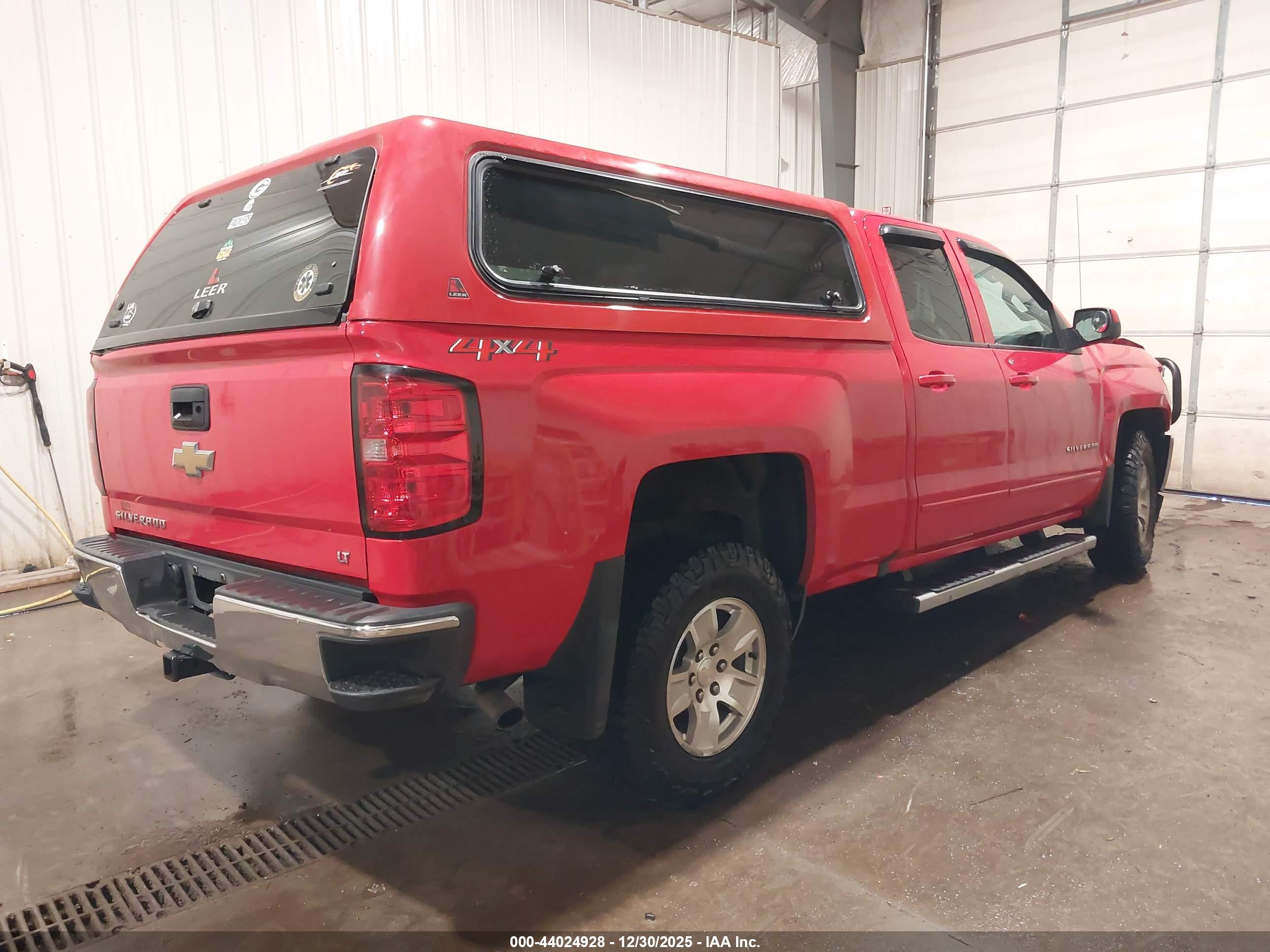 CHEVROLET SILVERADO image 4