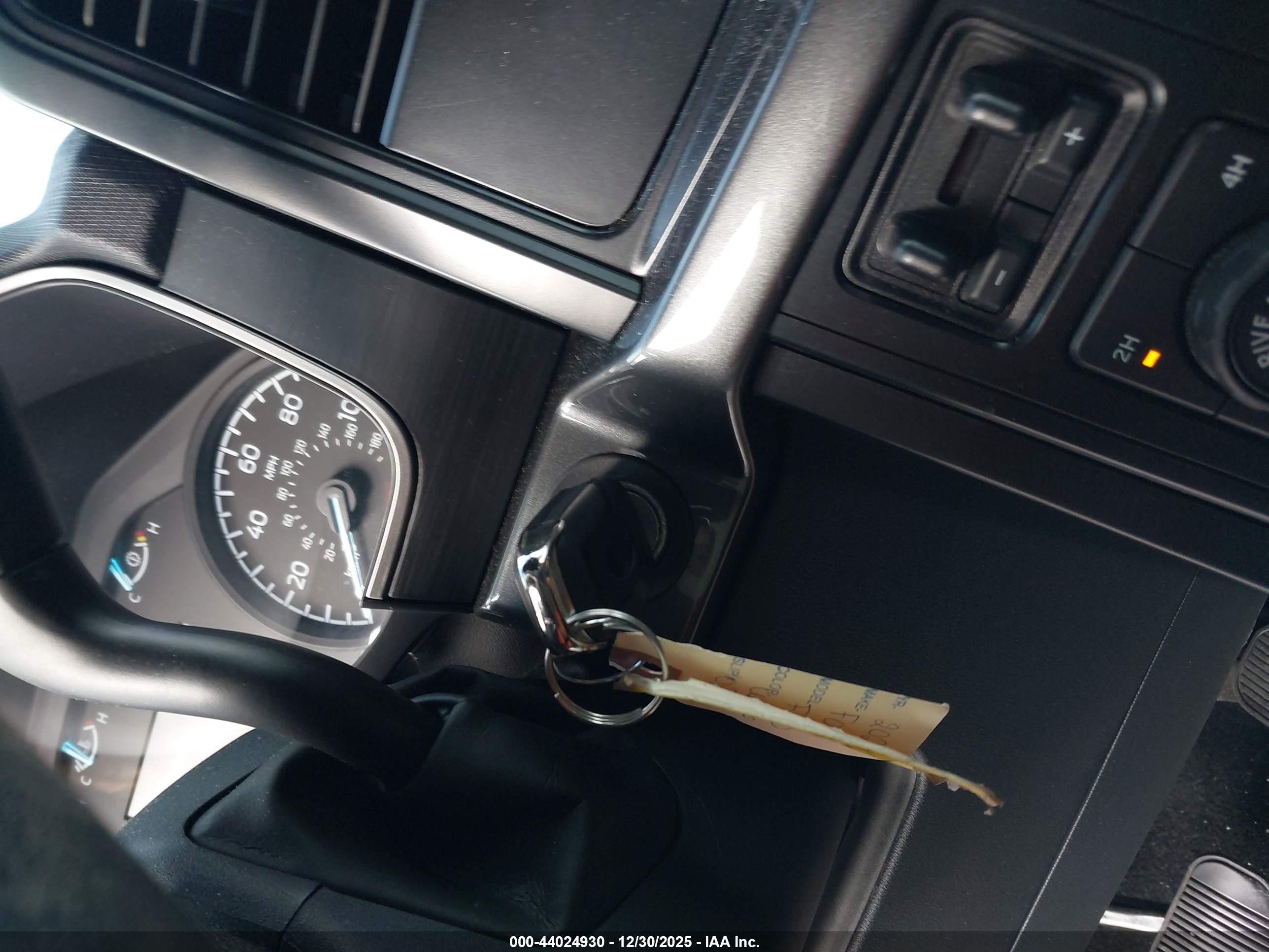 FORD F-150 image 11