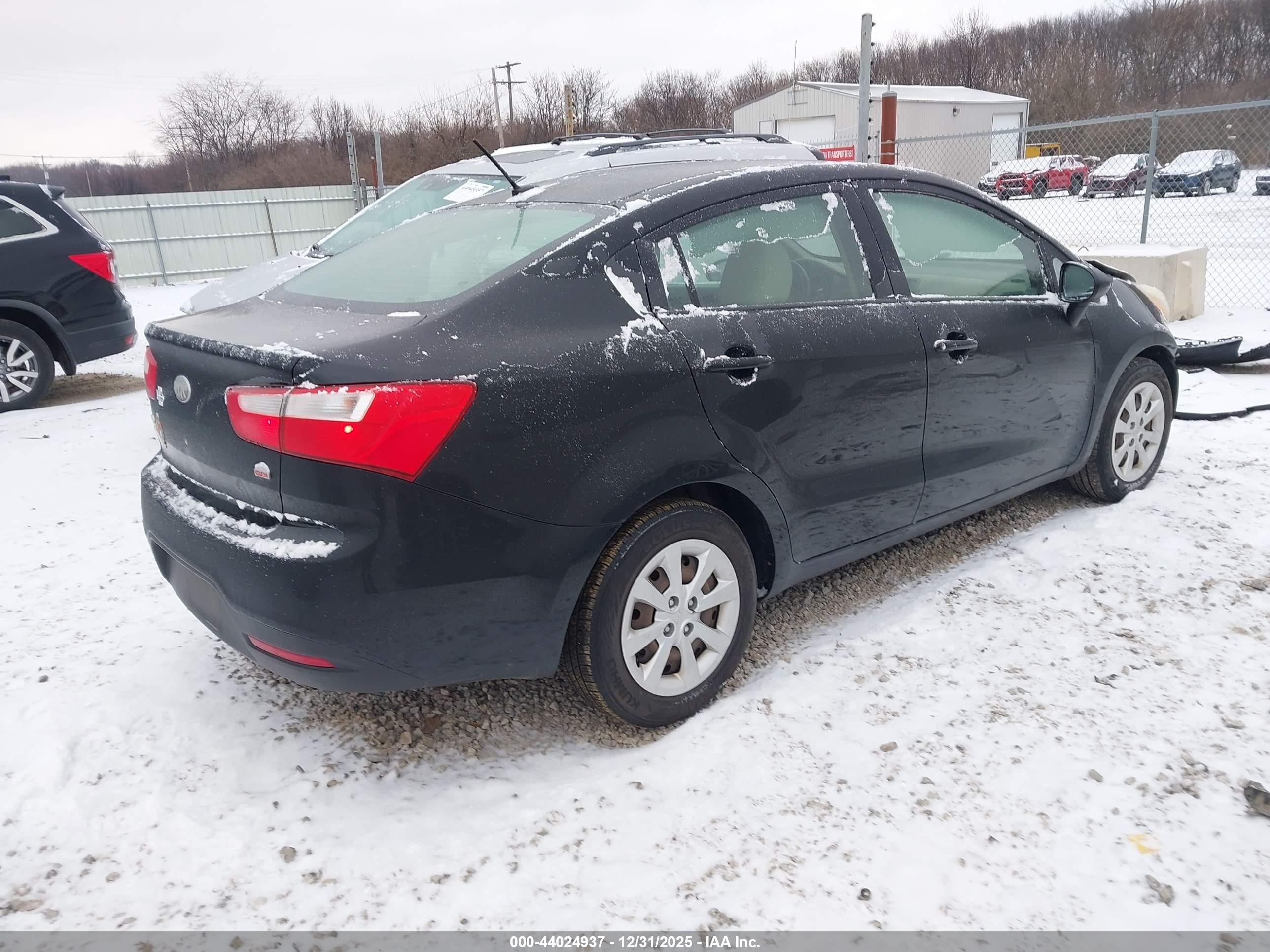 KIA RIO image 4