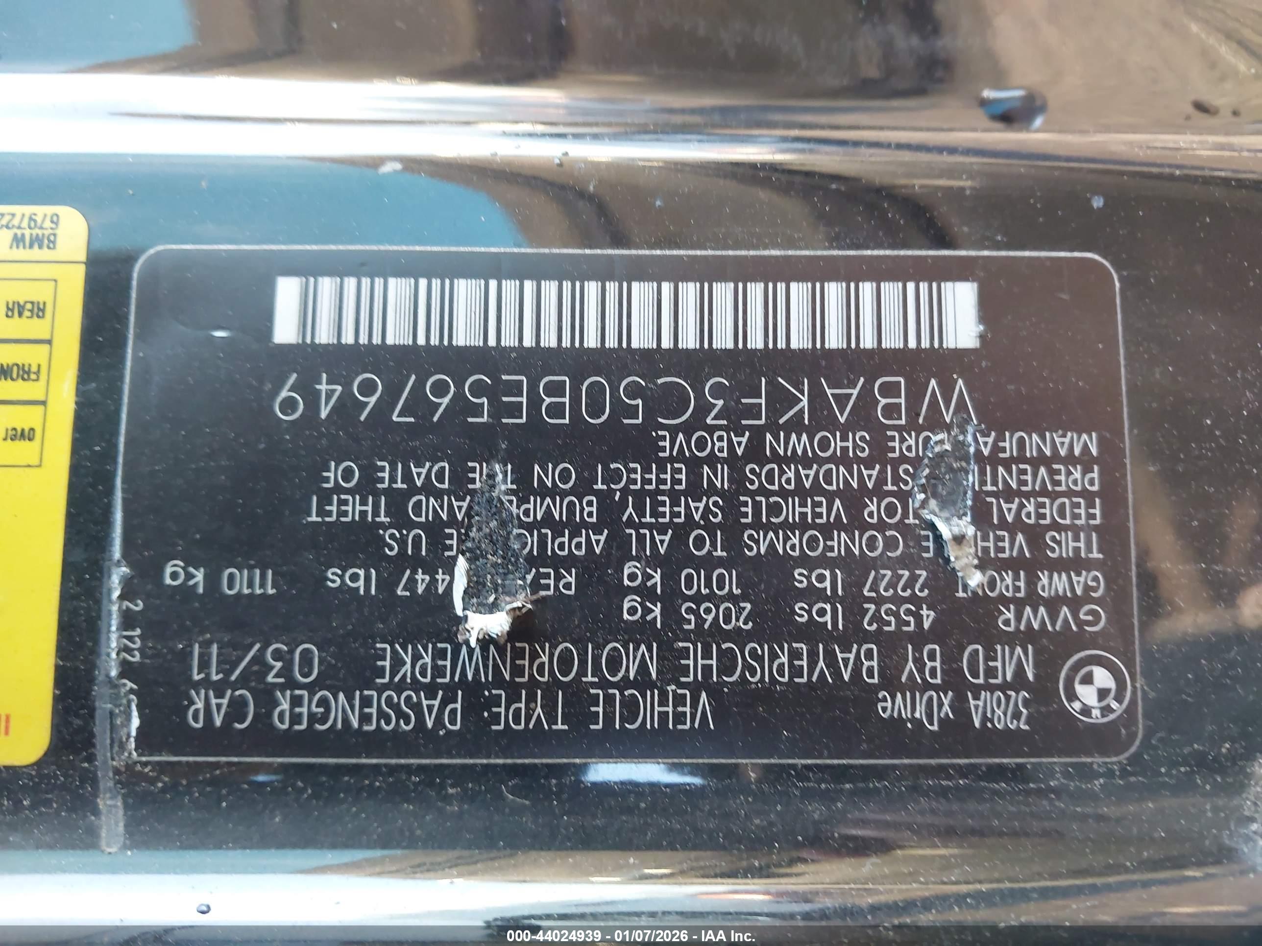 BMW 328I image 9