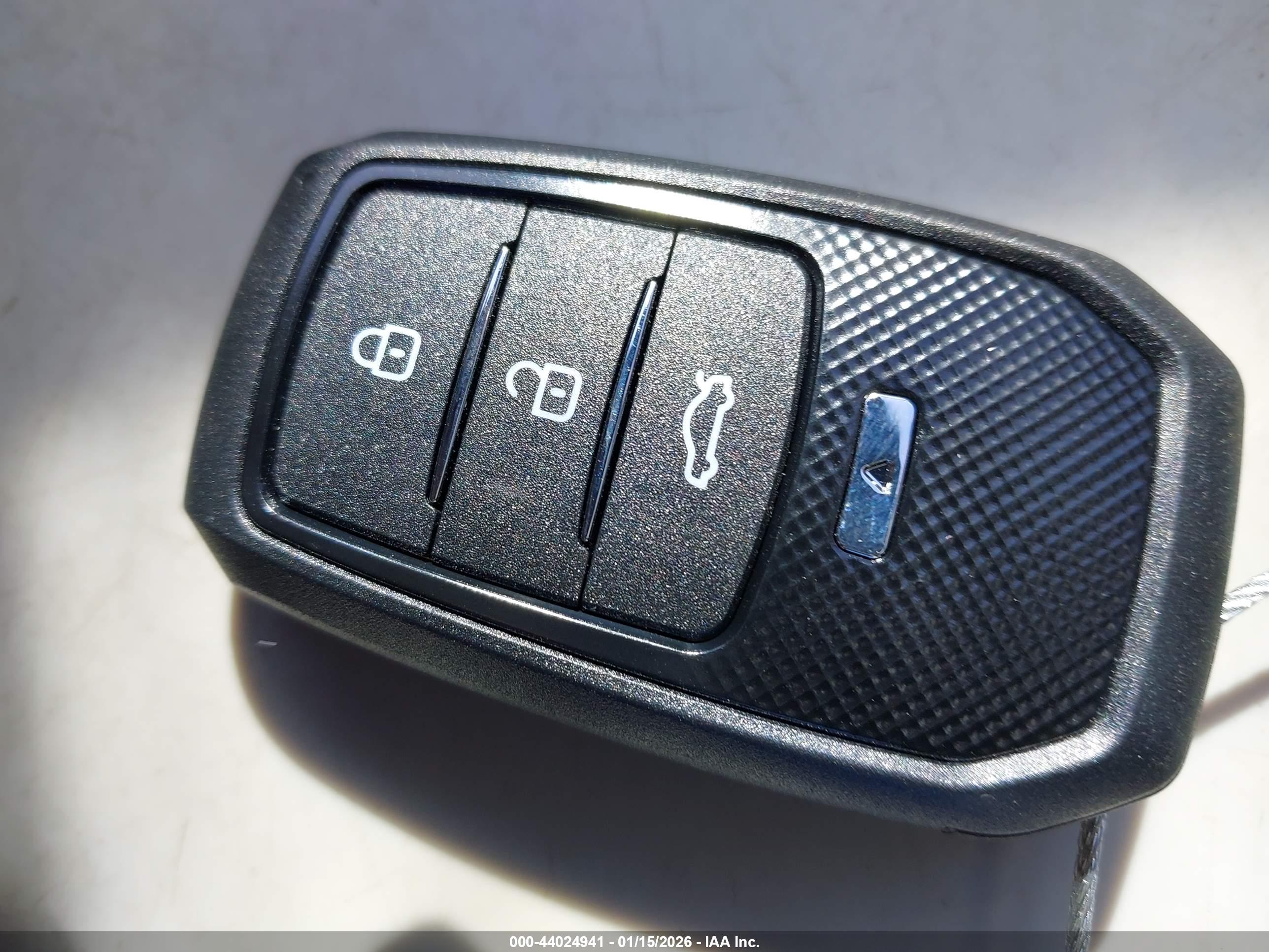 LEXUS IS image 11
