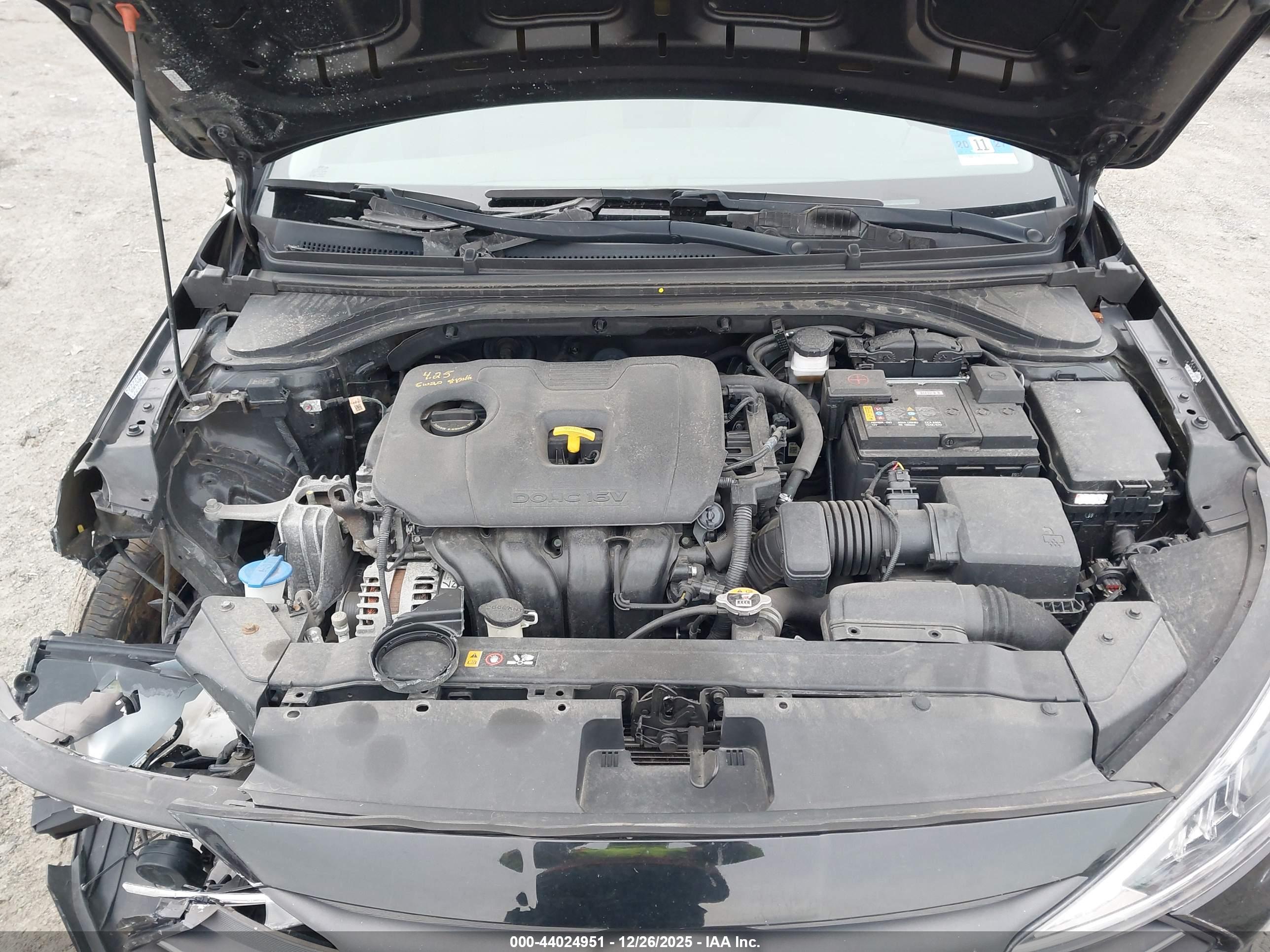 HYUNDAI ELANTRA image 10