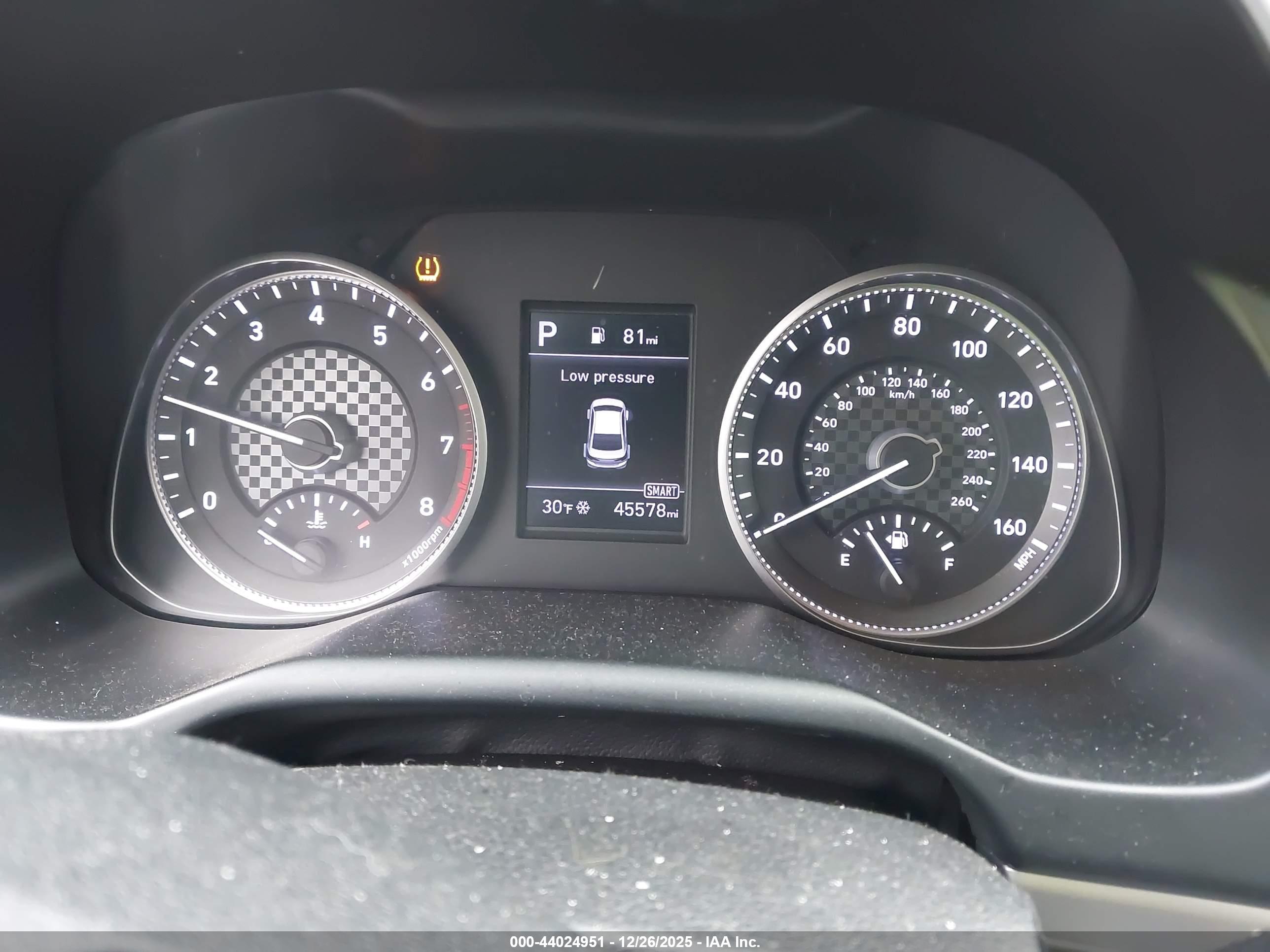 HYUNDAI ELANTRA image 7