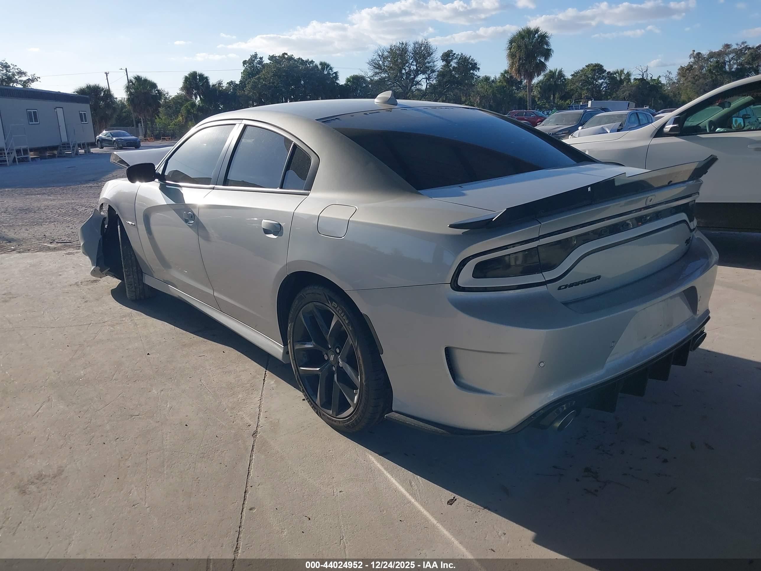 DODGE CHARGER image 3