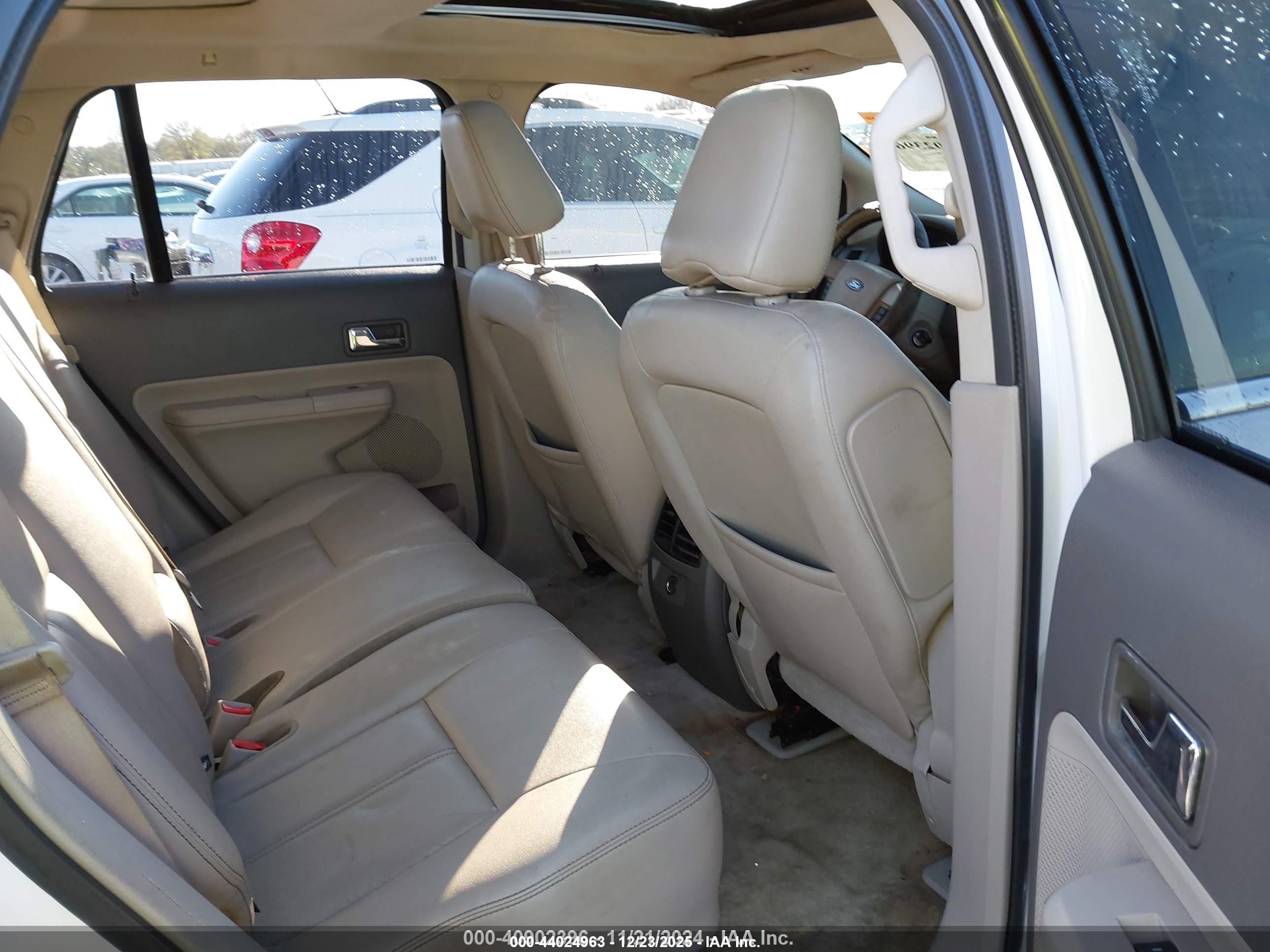 FORD EDGE image 8