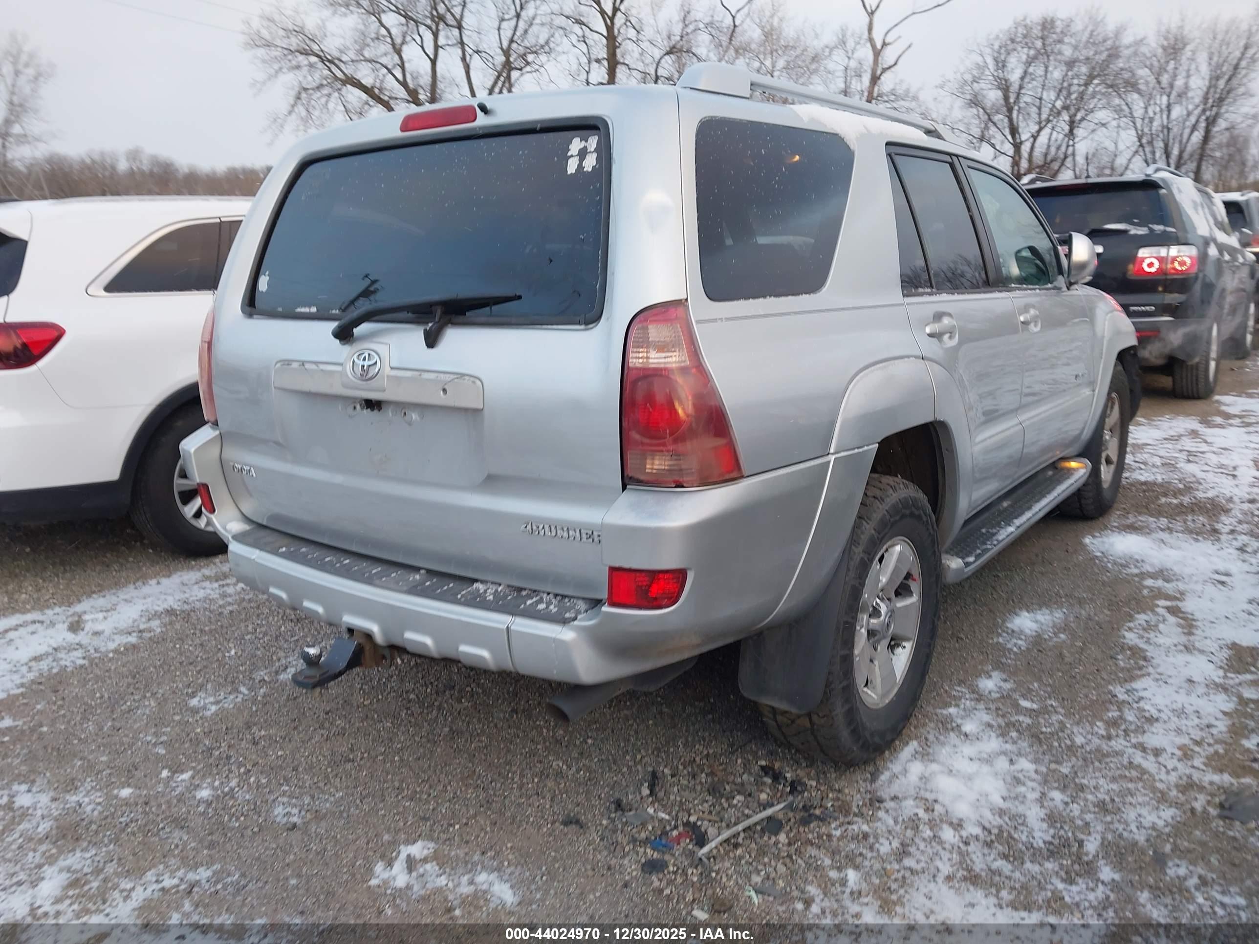 TOYOTA 4RUNNER image 4