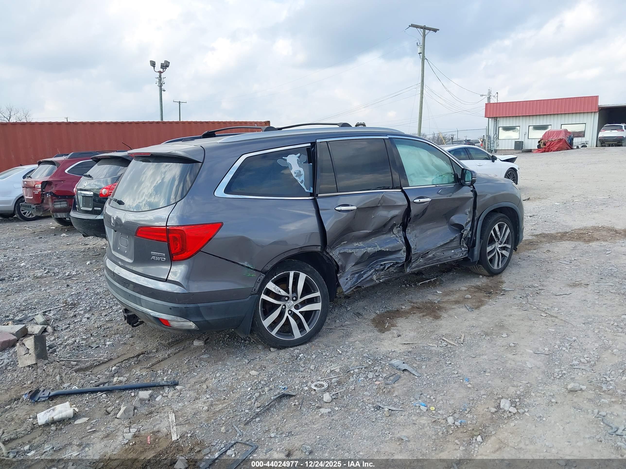 HONDA PILOT image 4