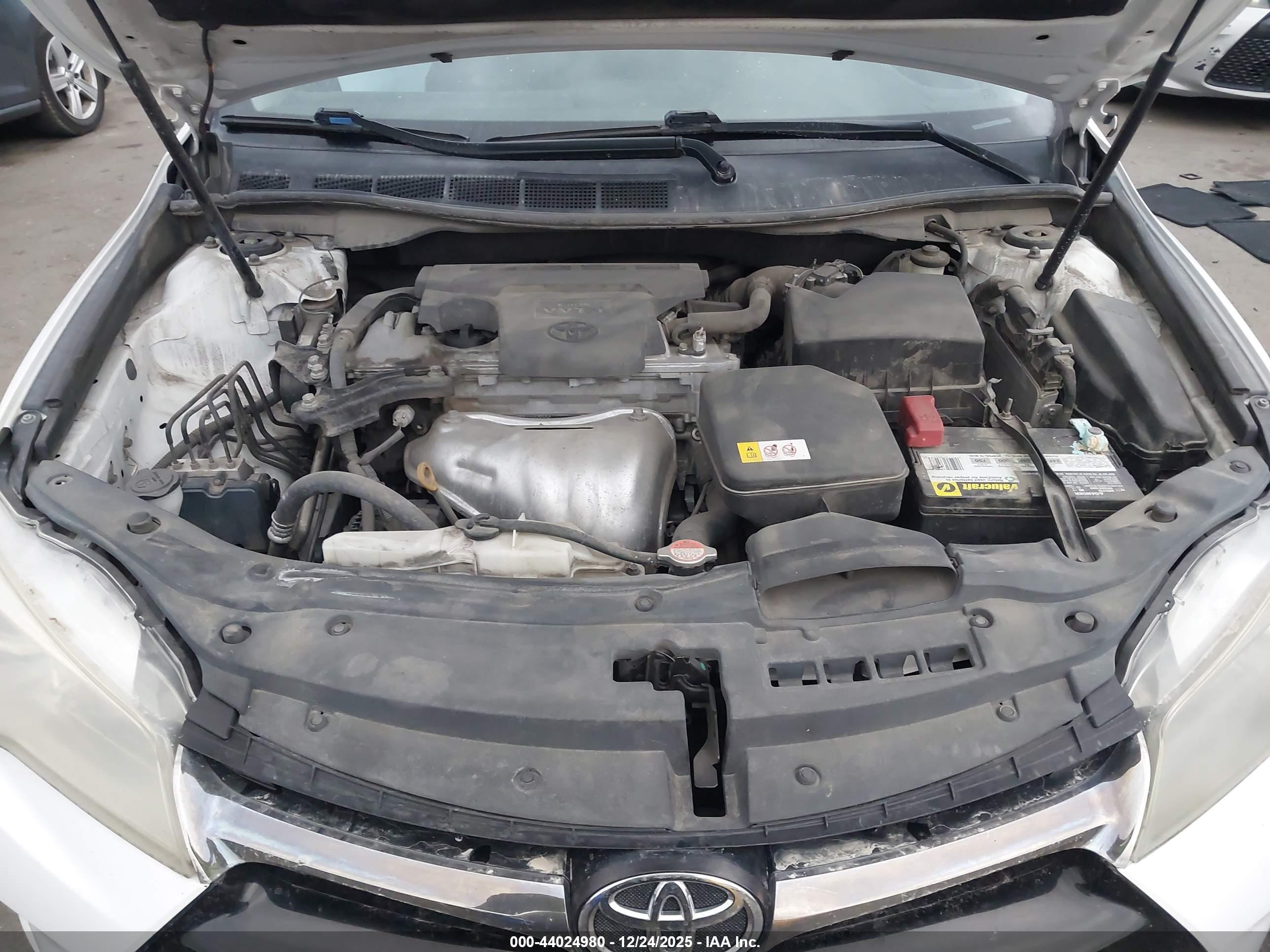 TOYOTA CAMRY image 10