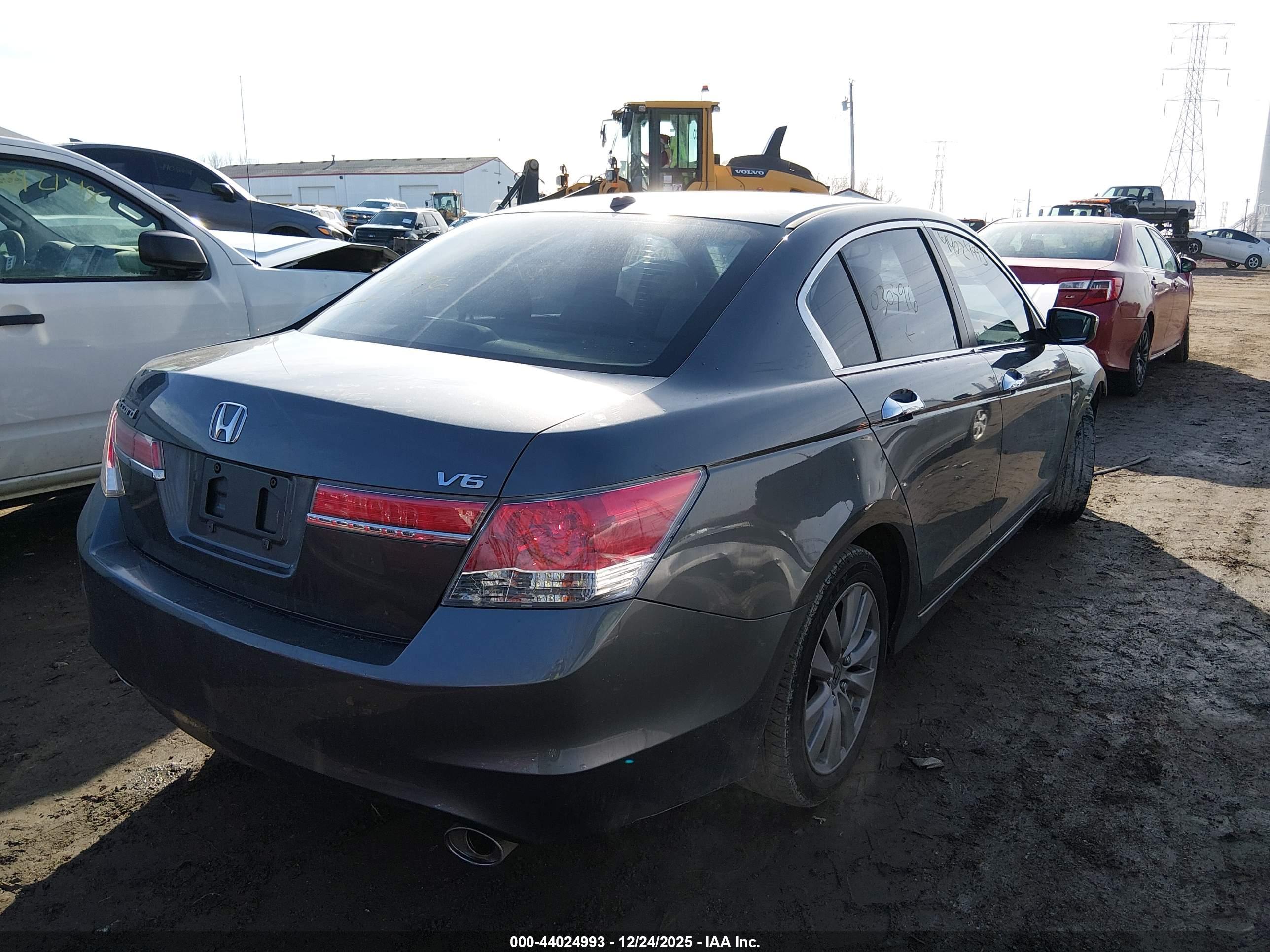 HONDA ACCORD image 4