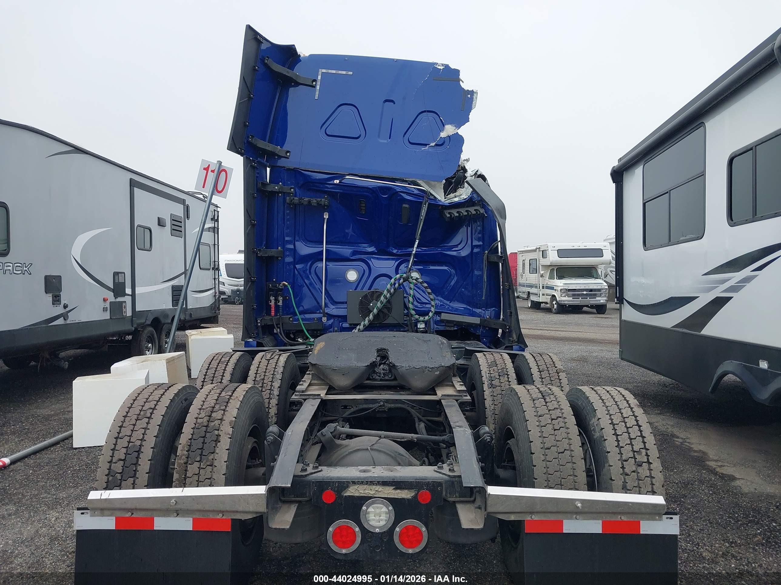 FREIGHTLINER NEW image 8