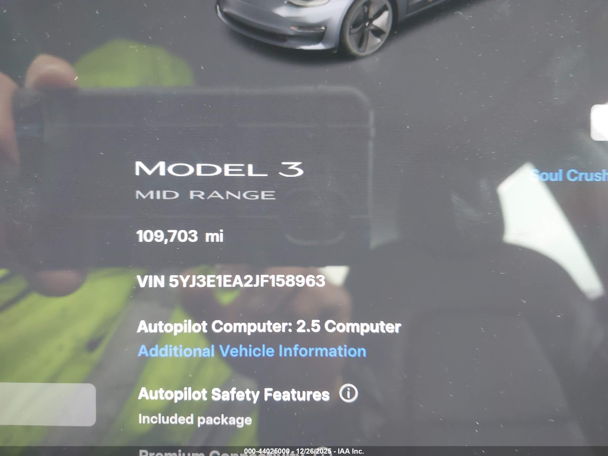 TESLA MODEL image 7