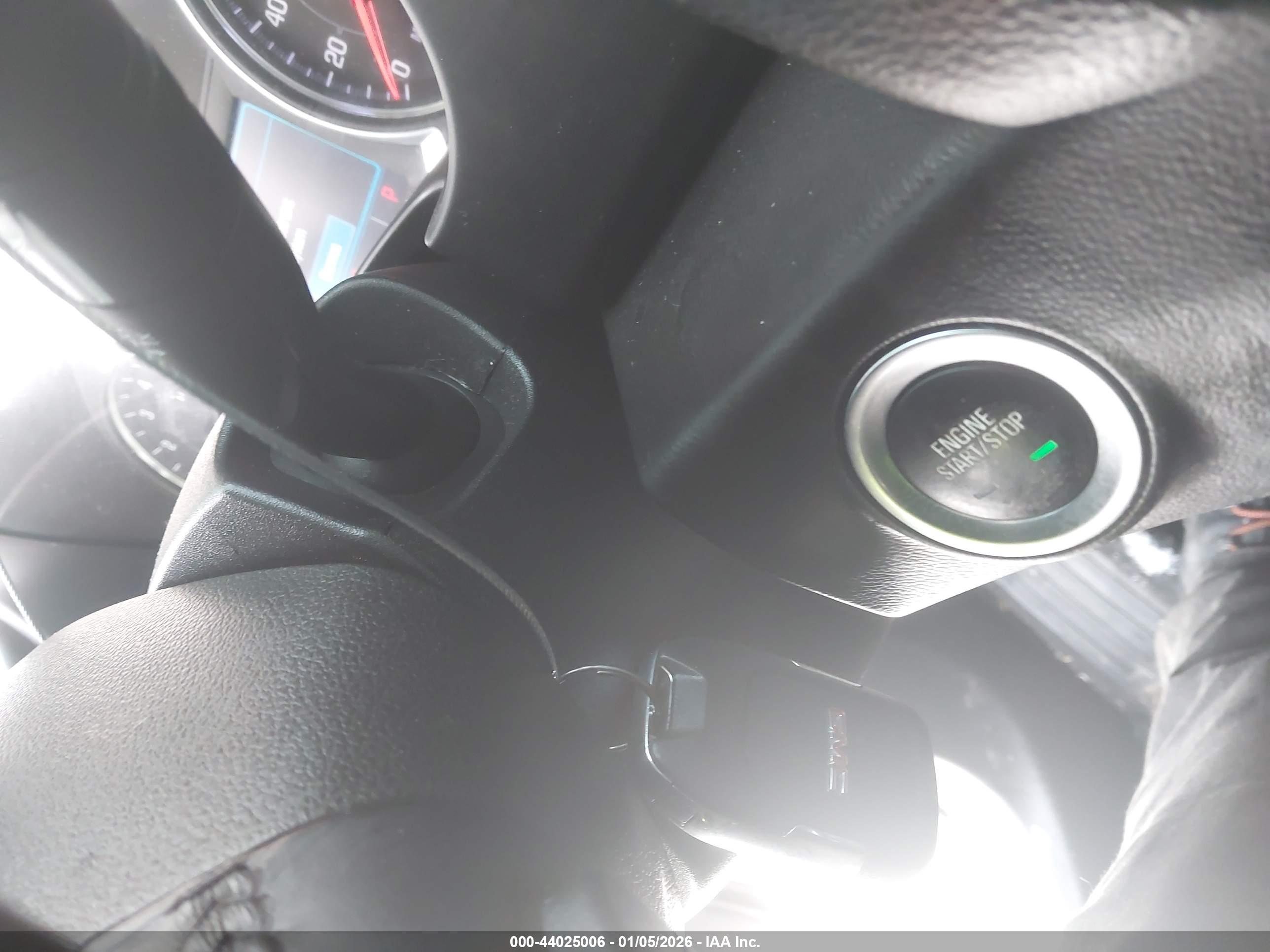 GMC TERRAIN image 11
