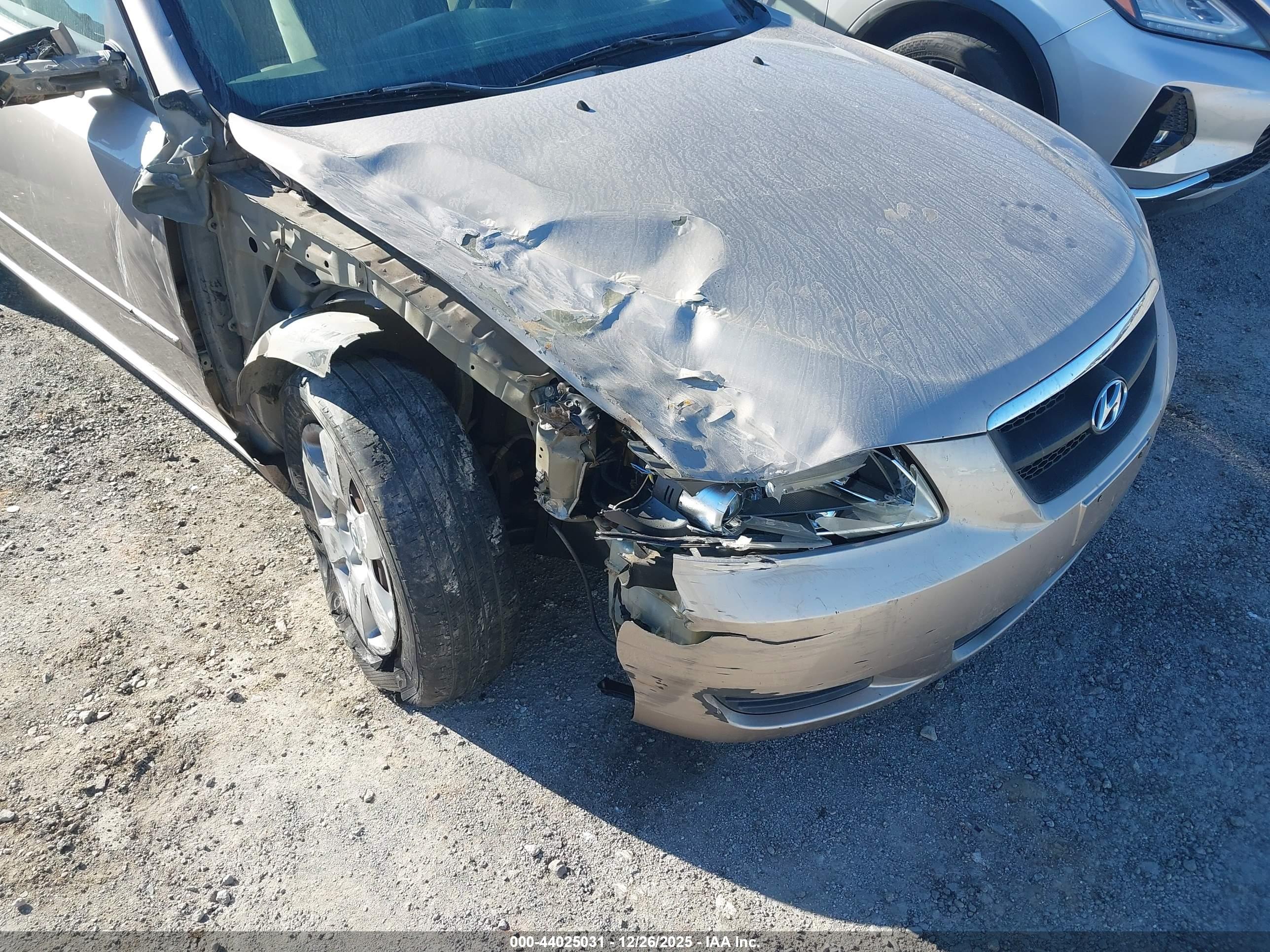 HYUNDAI SONATA image 6
