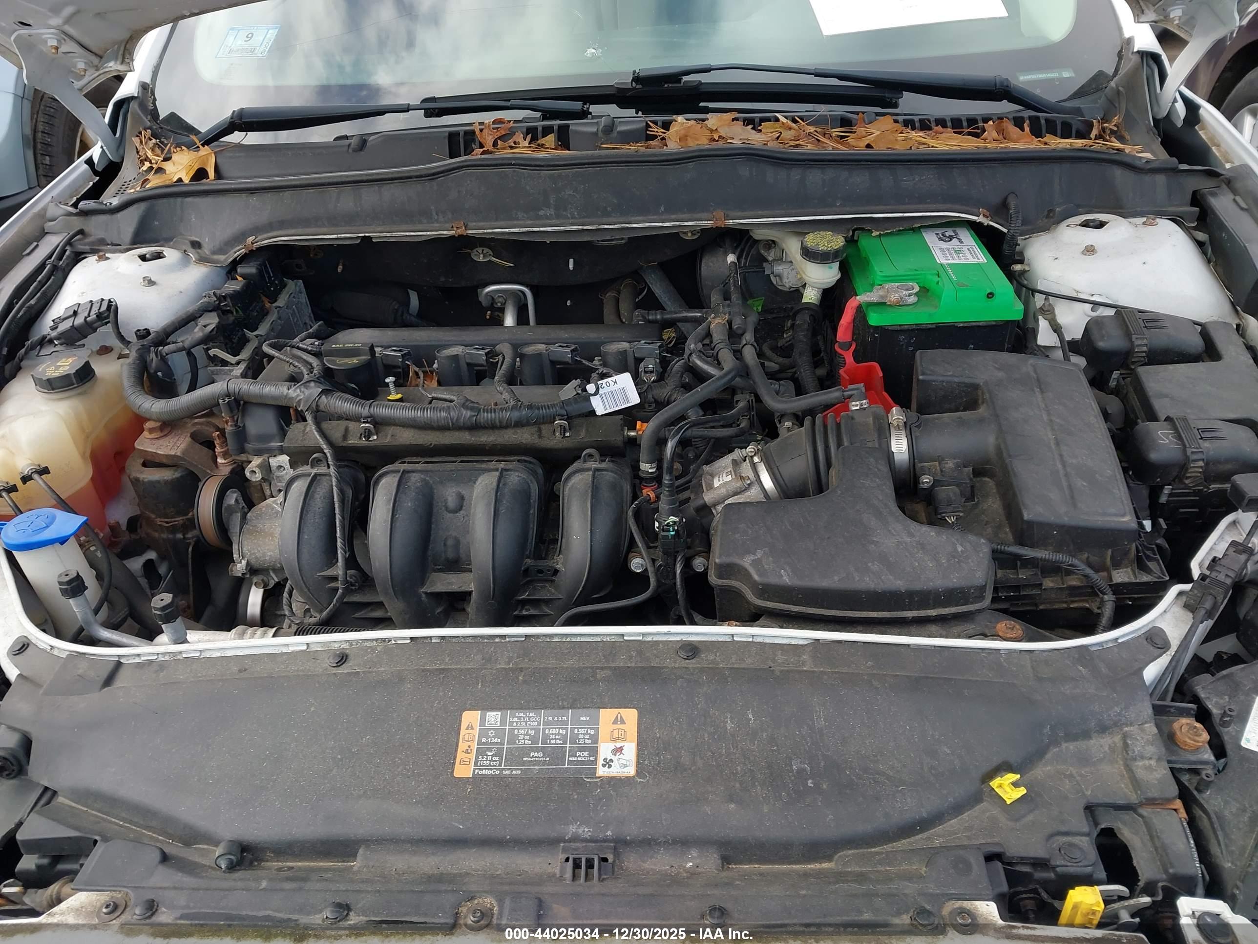 FORD FUSION image 10