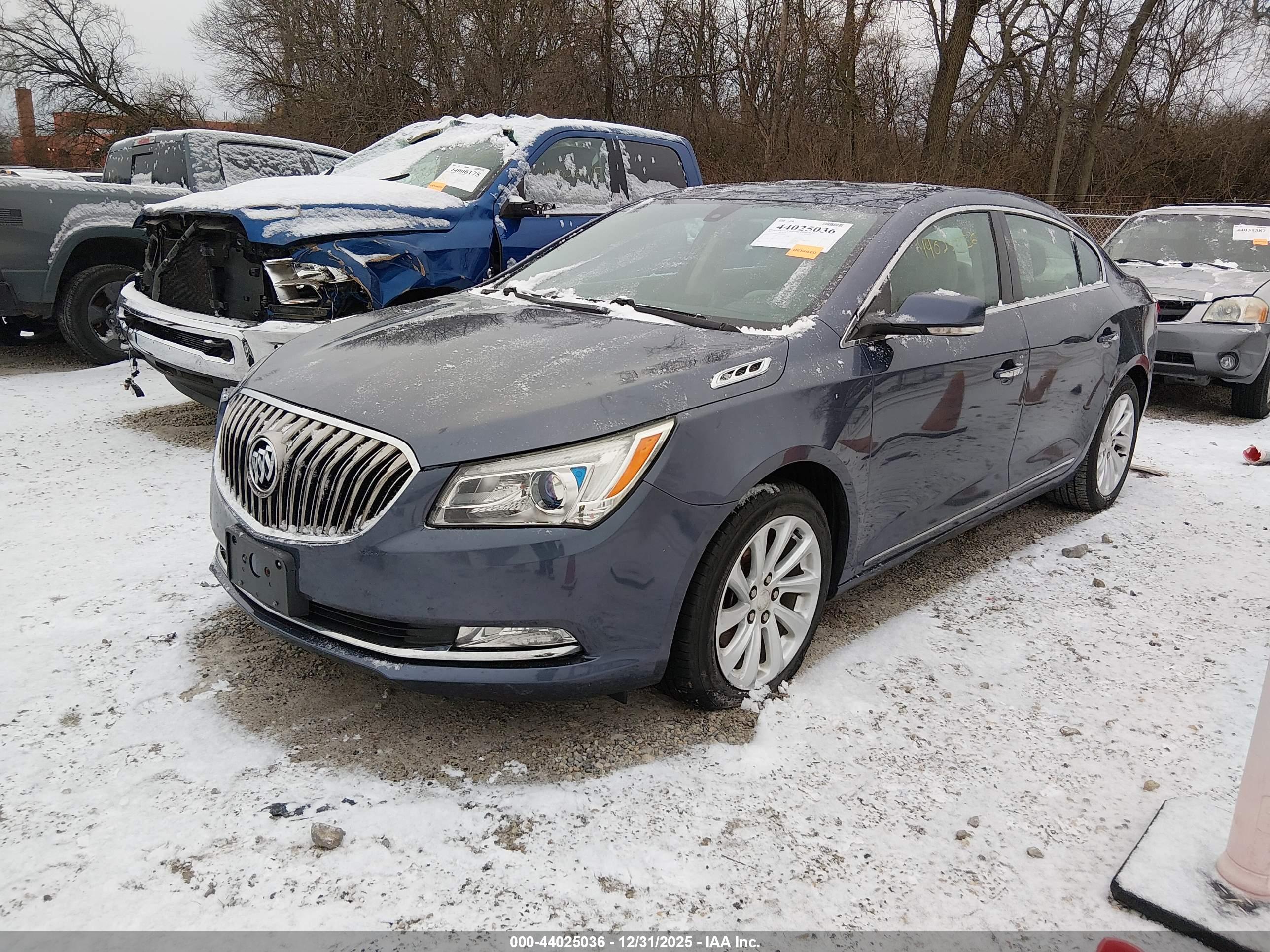 BUICK LACROSSE image 2