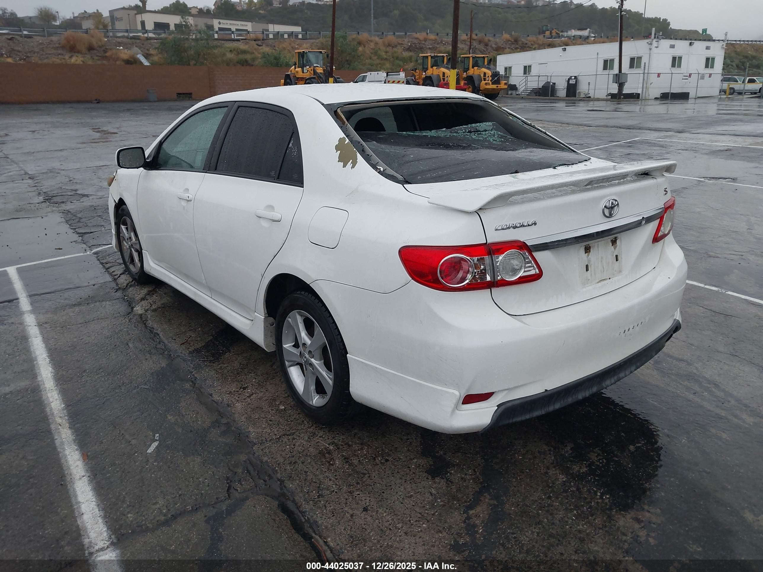 TOYOTA COROLLA image 3