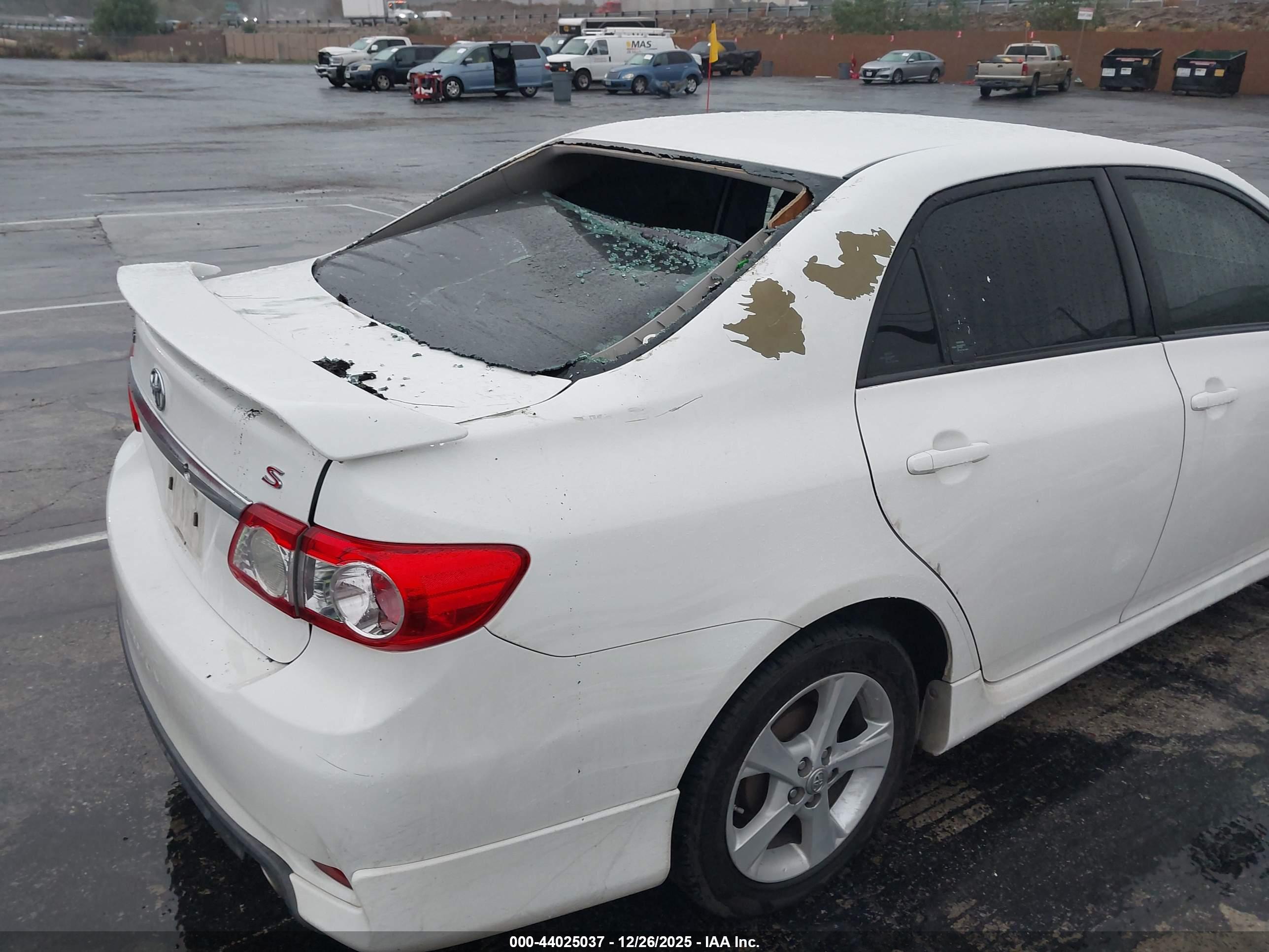 TOYOTA COROLLA image 6