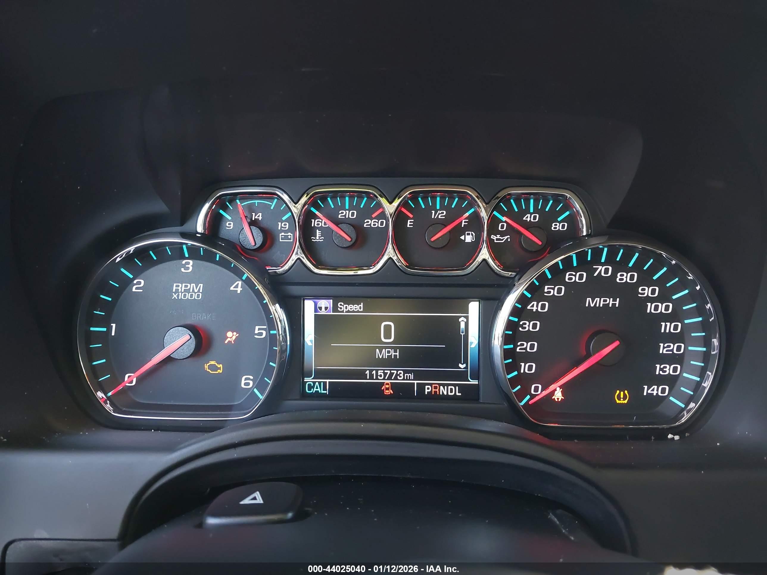 CHEVROLET SUBURBAN image 7