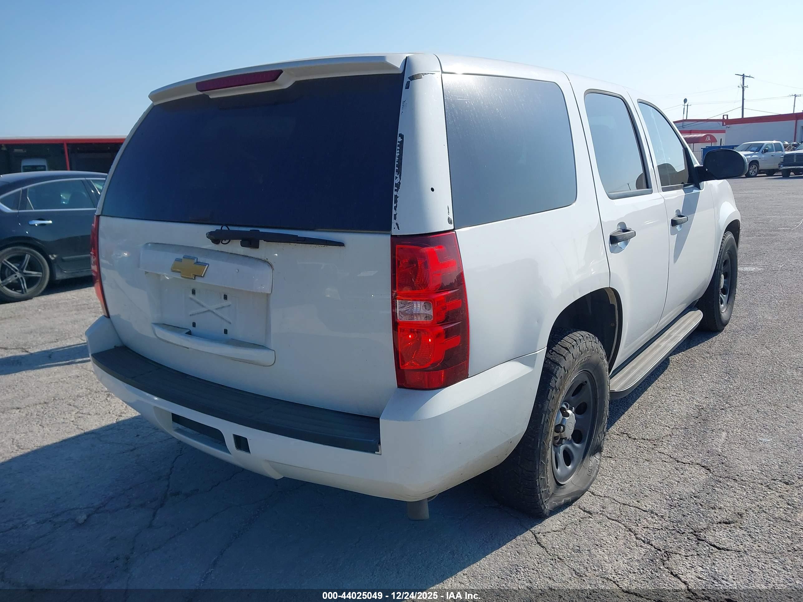 CHEVROLET TAHOE image 4