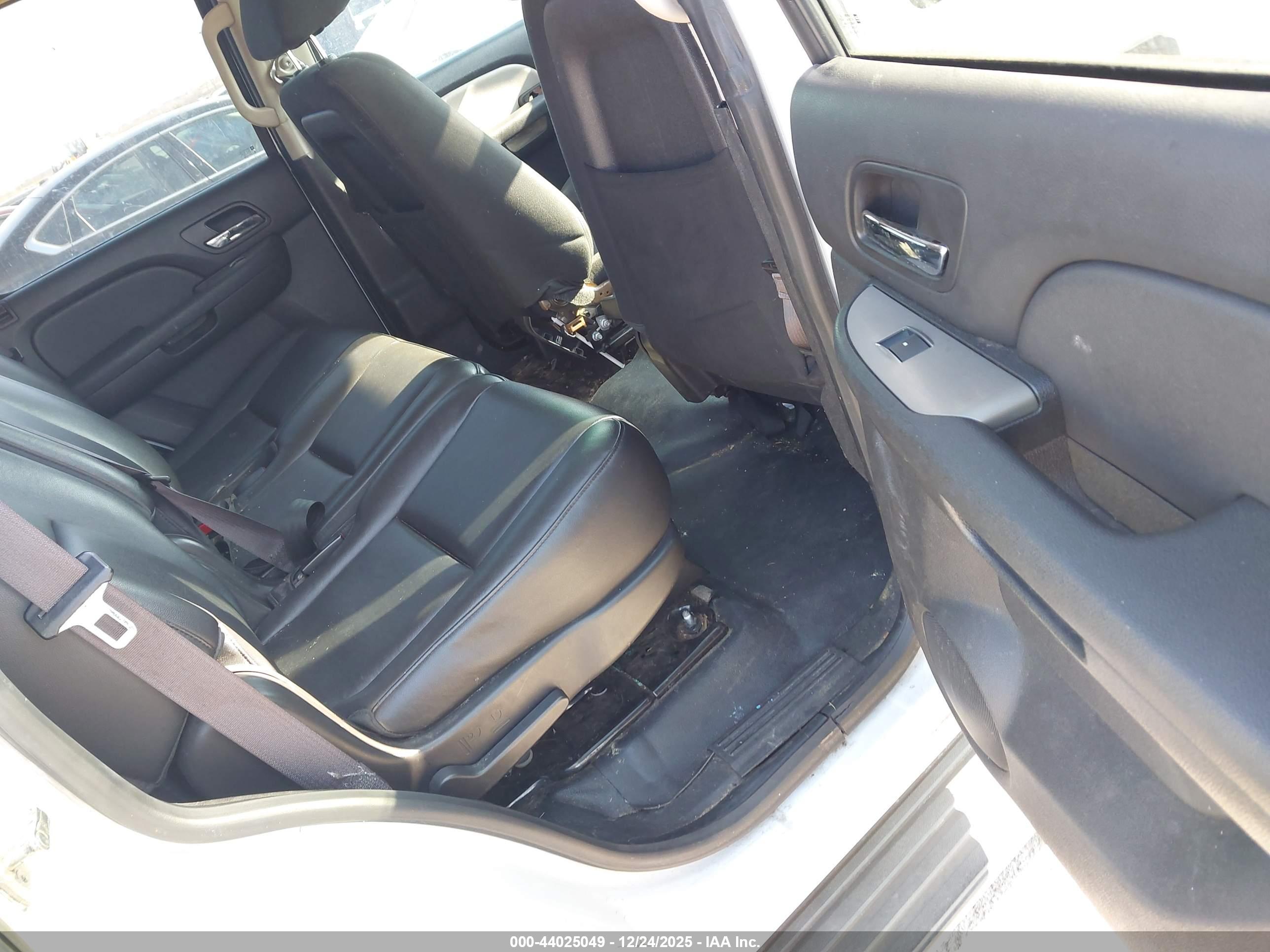 CHEVROLET TAHOE image 8