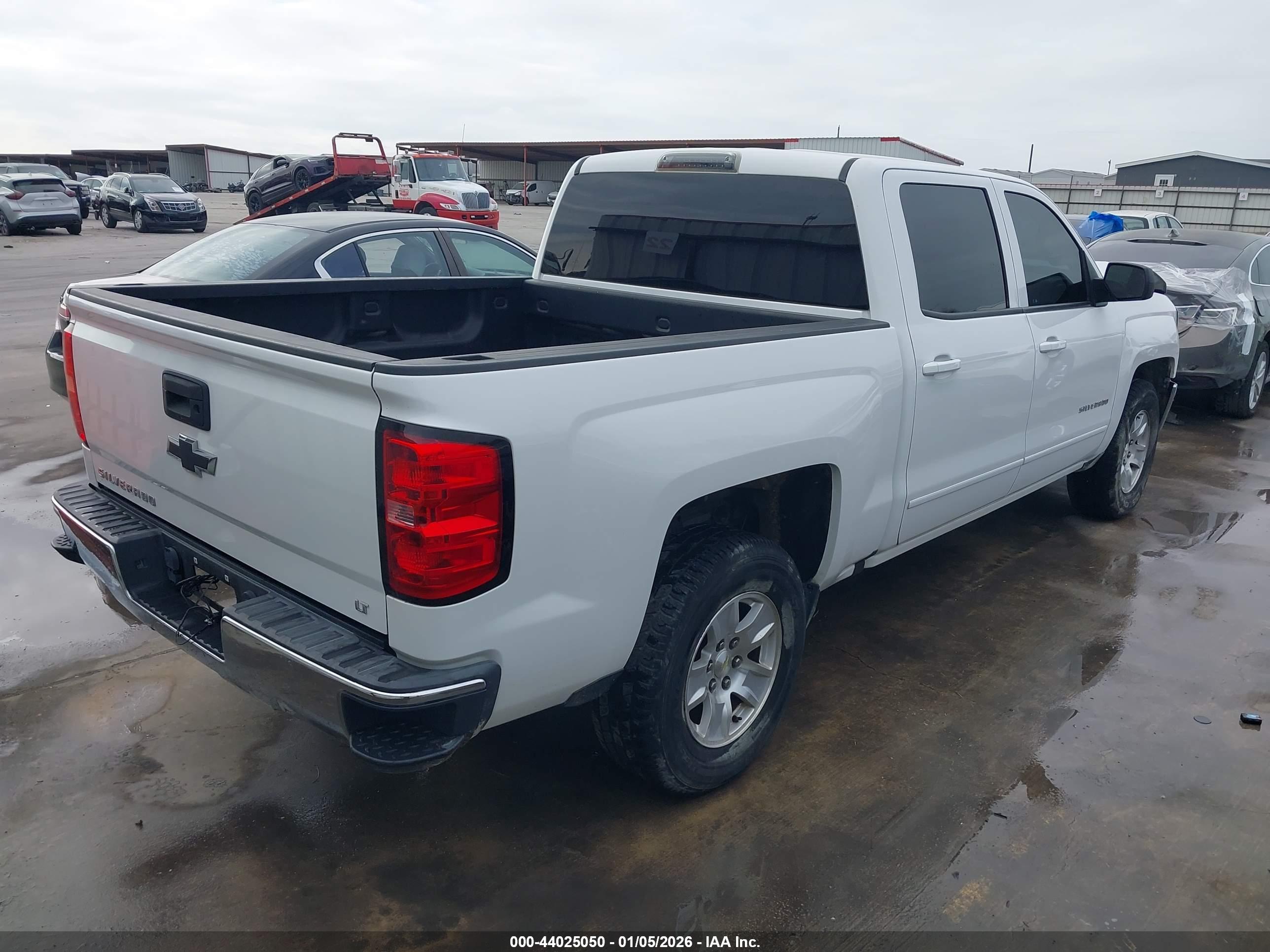 CHEVROLET SILVERADO image 4