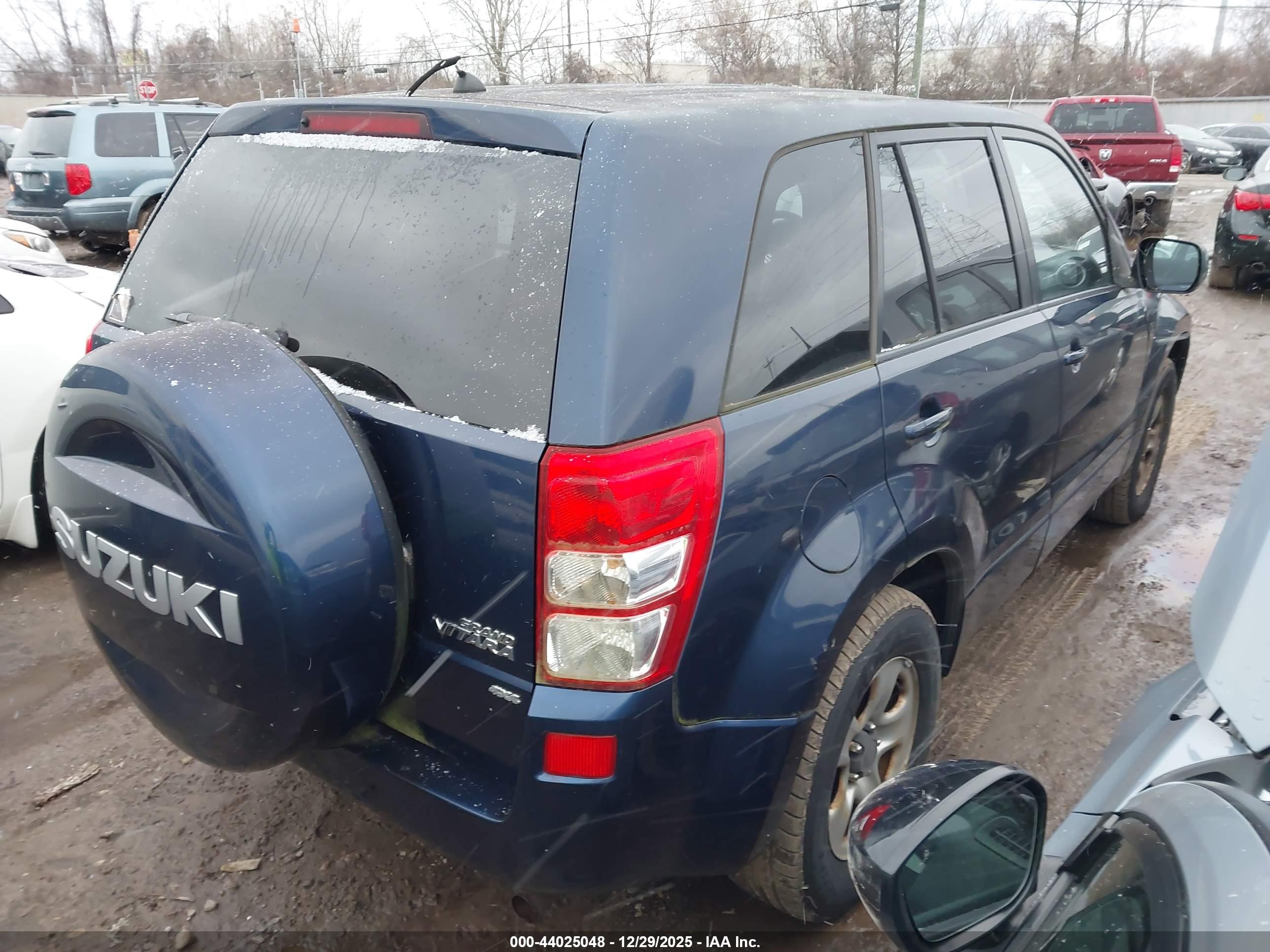 SUZUKI GRAND image 4