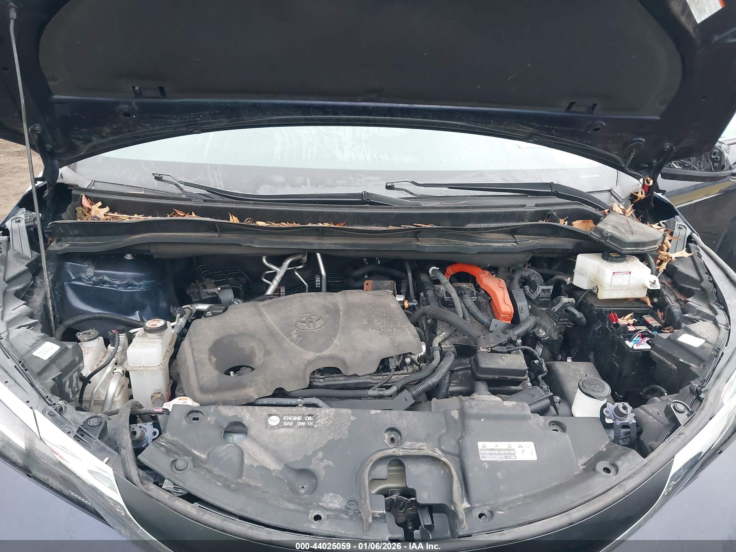 TOYOTA SIENNA image 10