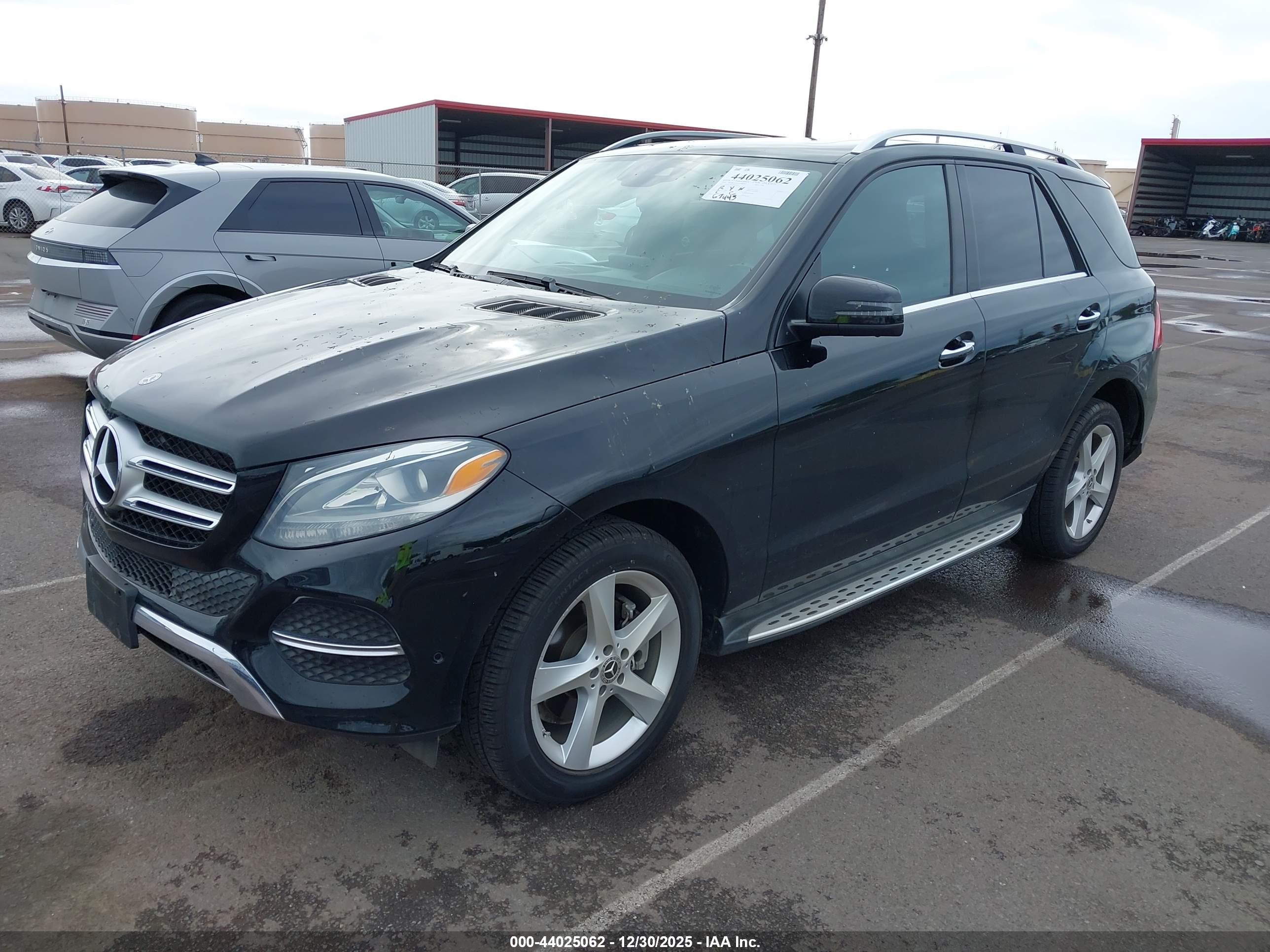 MERCEDES-BENZ GLE image 2