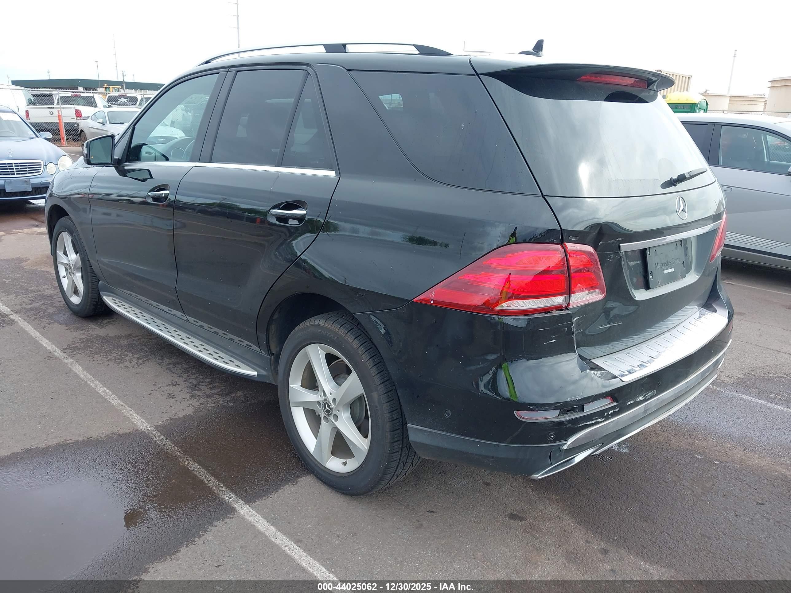 MERCEDES-BENZ GLE image 3