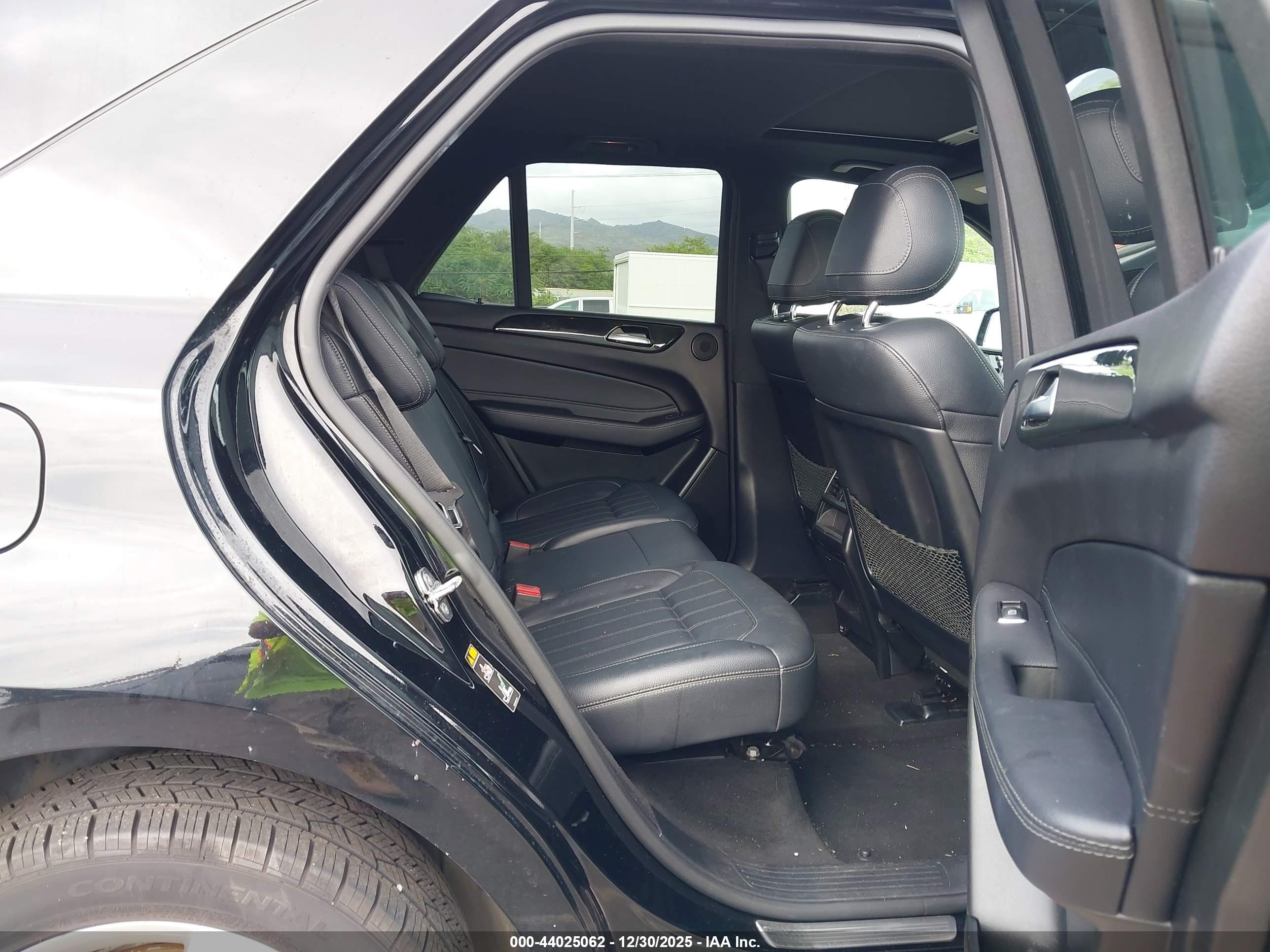 MERCEDES-BENZ GLE image 8