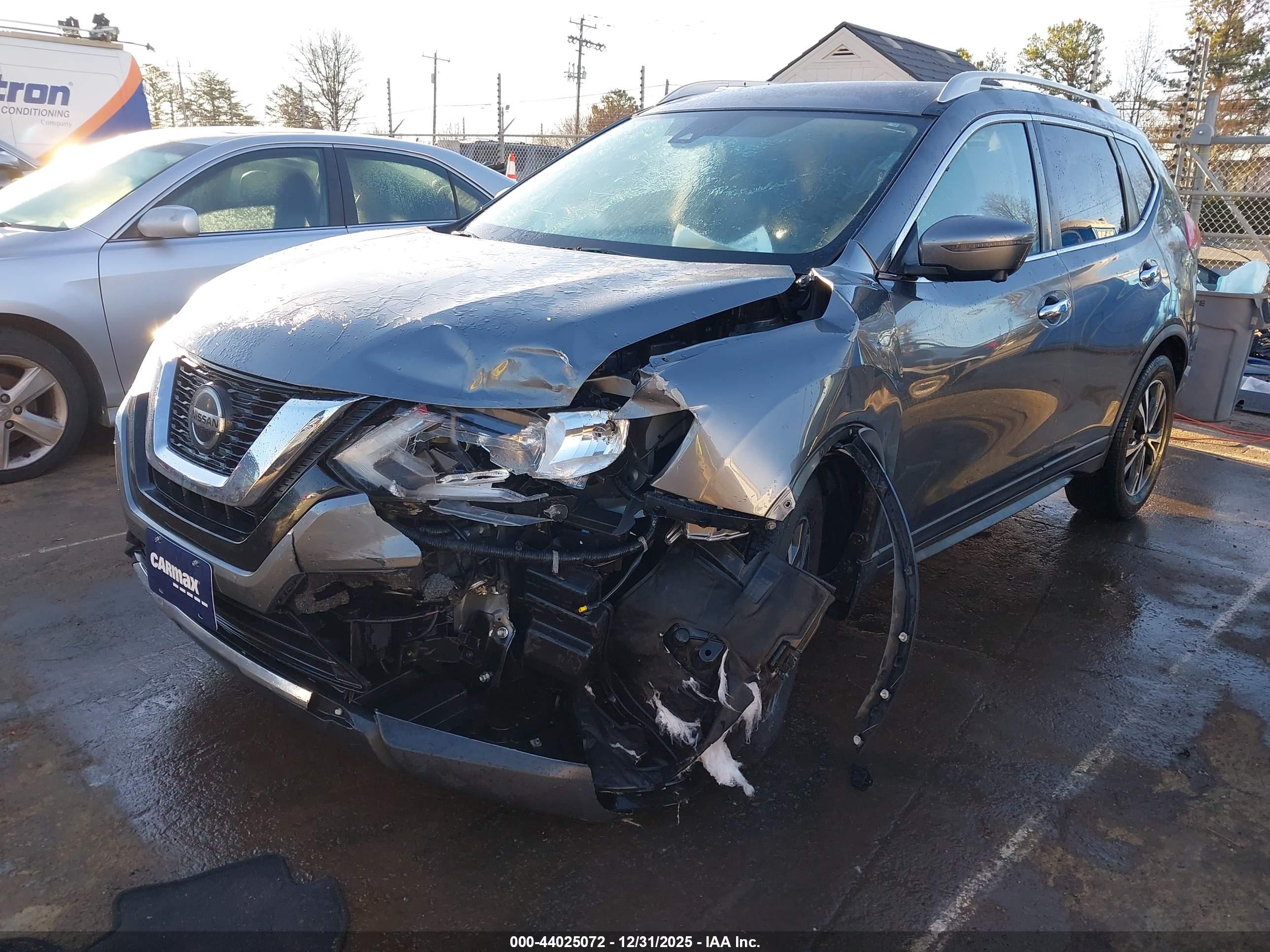NISSAN ROGUE image 6