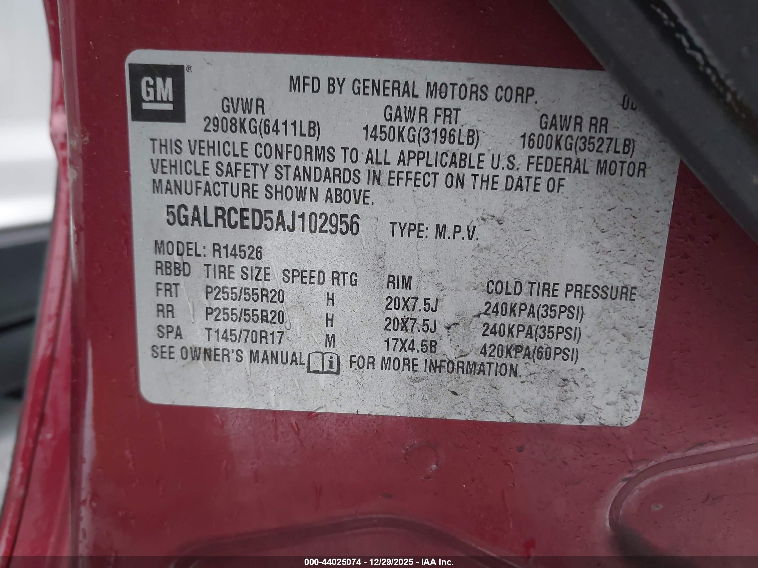BUICK ENCLAVE image 9