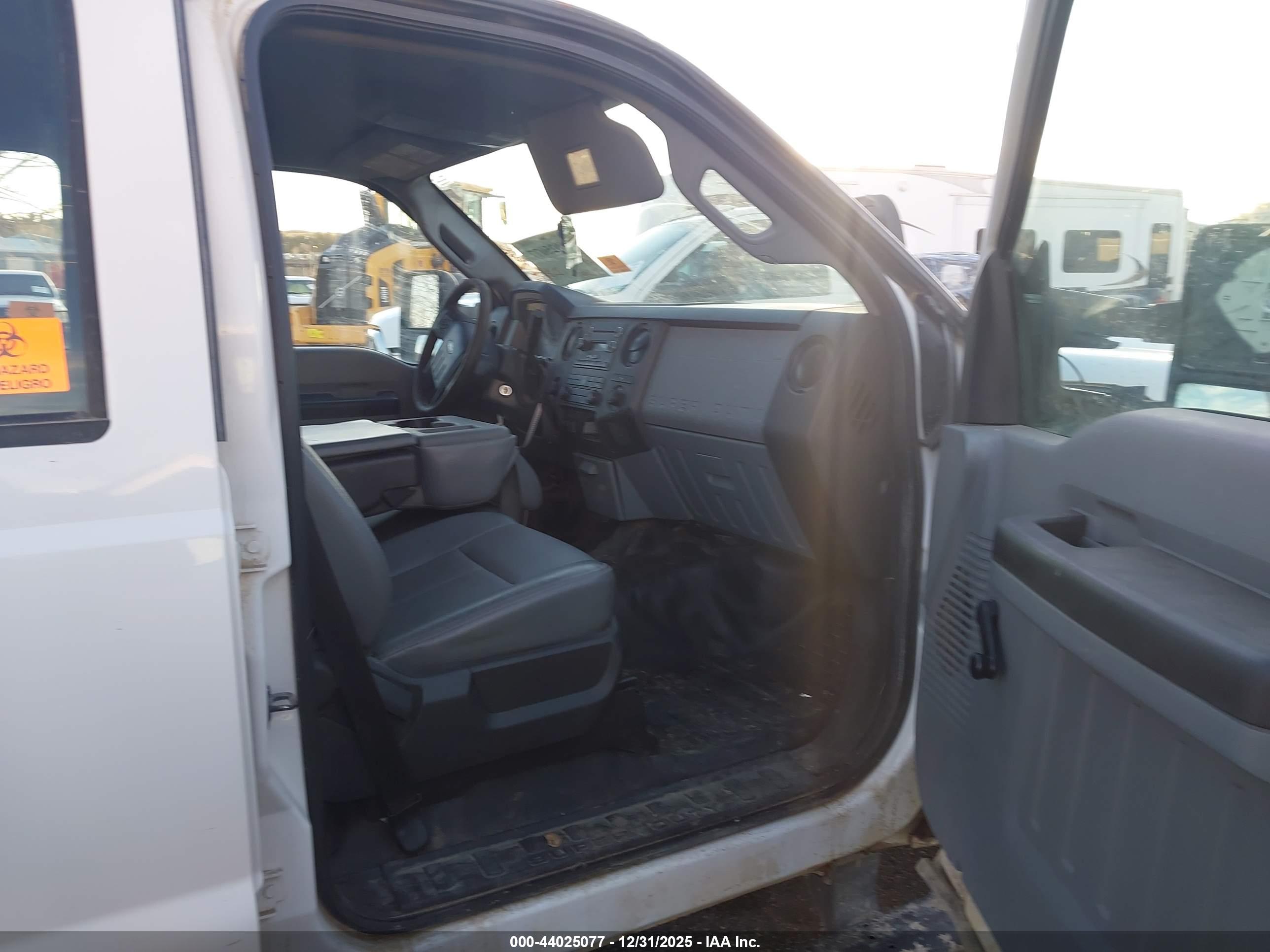 FORD F-350 image 5