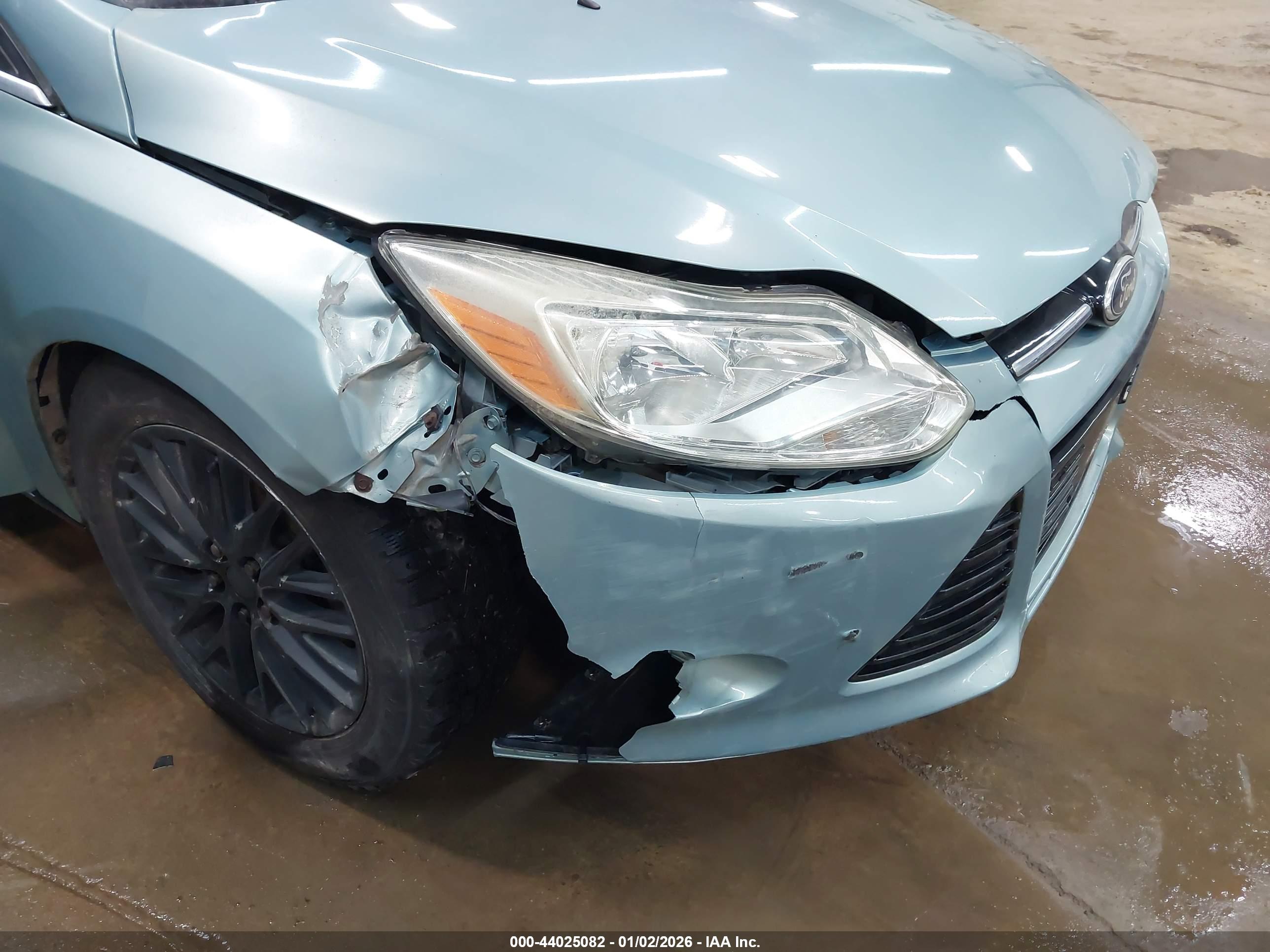 FORD FOCUS image 6